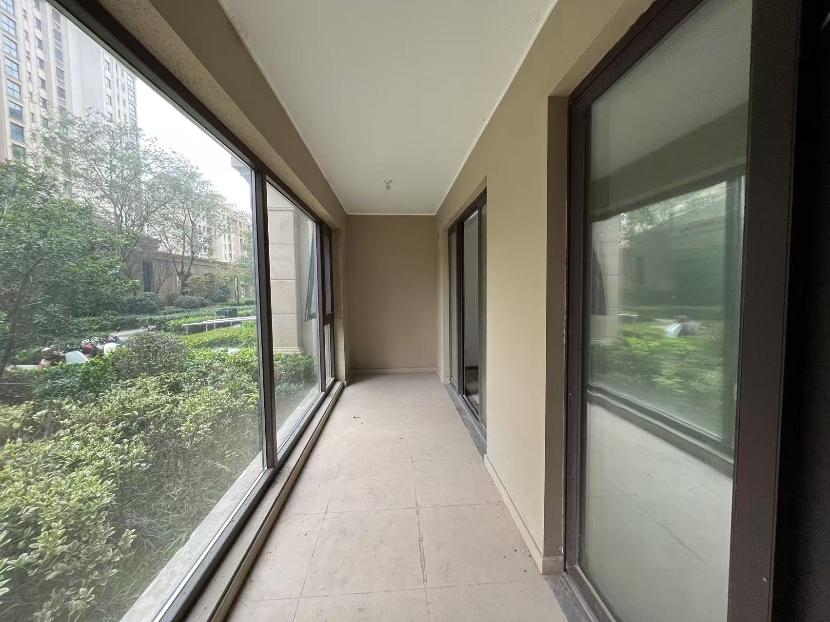 中南君悦府 3室2厅2卫 111.47m&sup2;