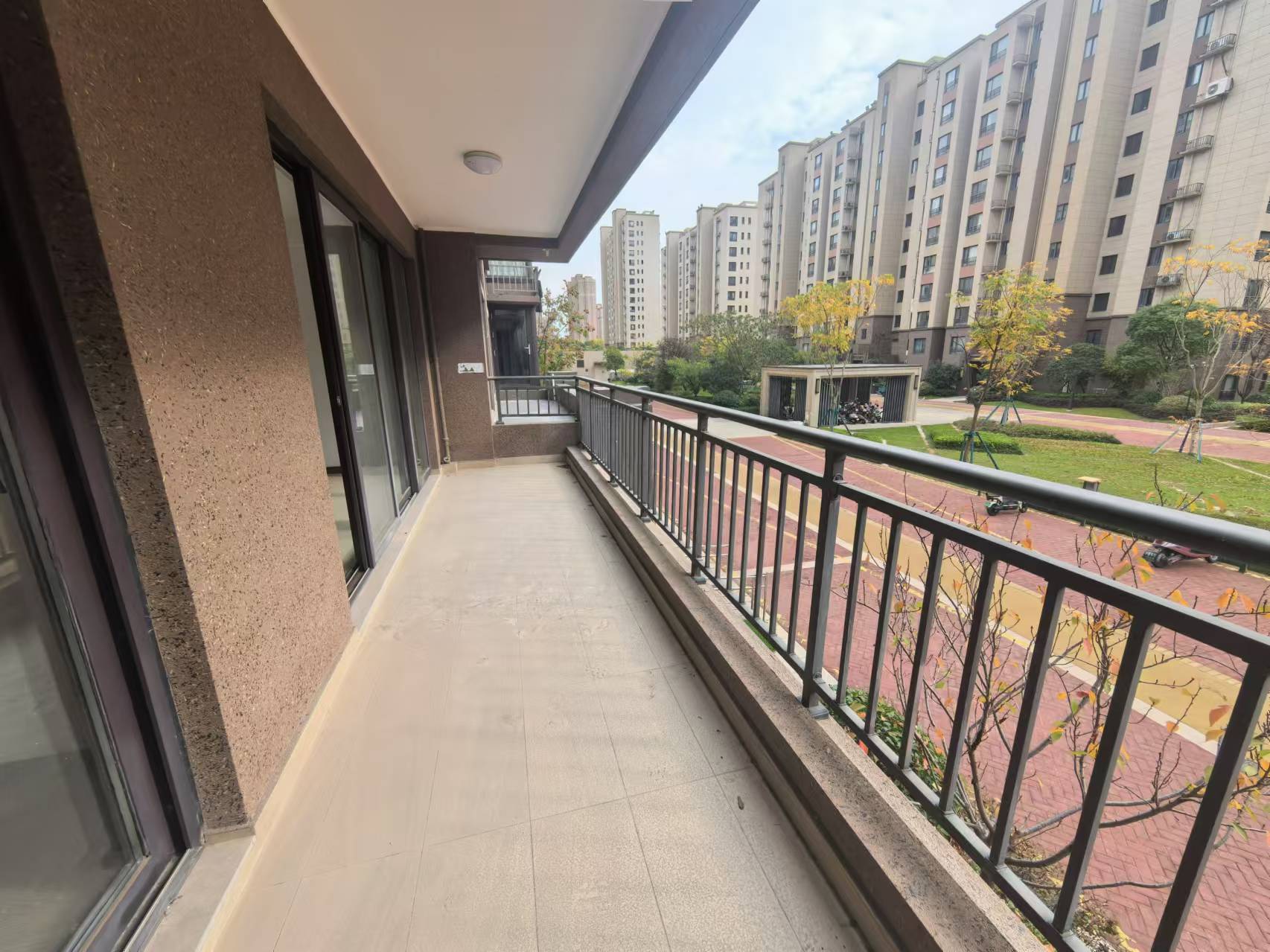 卓越万科新都会 4室2厅2卫 144m&sup2;