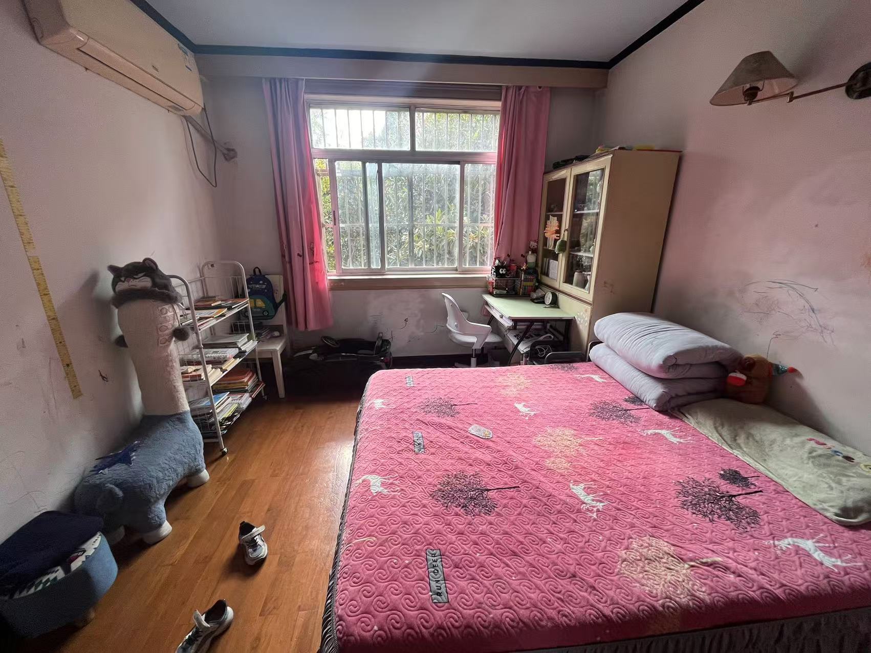 虹桥东村 3室1厅1卫 71m&sup2;