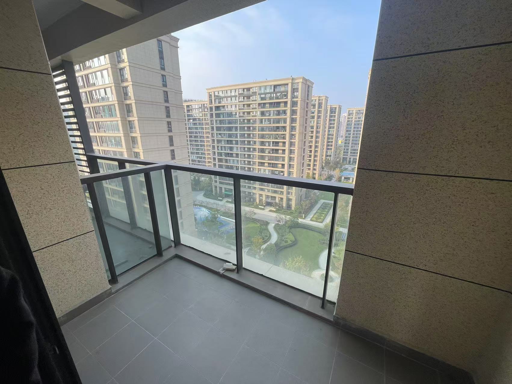 绿城沁园 3室2厅2卫 132.56m&sup2;