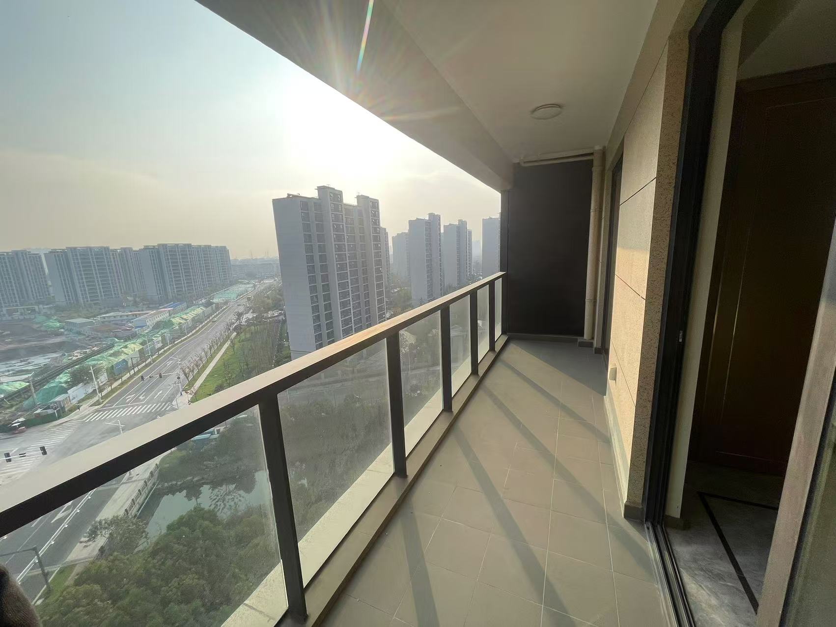 绿城沁园 3室2厅2卫 132.56m&sup2;