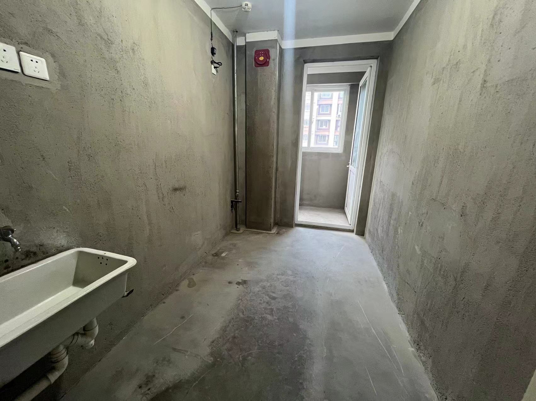 景和花苑 3室2厅2卫 138m&sup2;