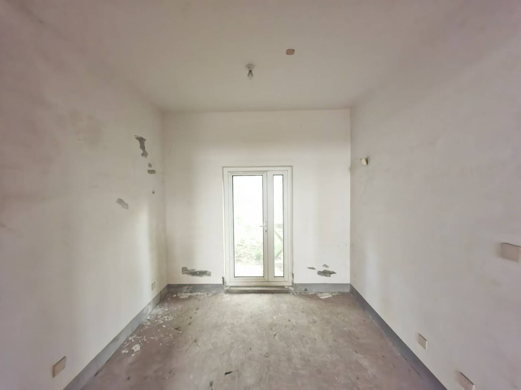 优山美地花园南区 4室2厅3卫 277.15m²