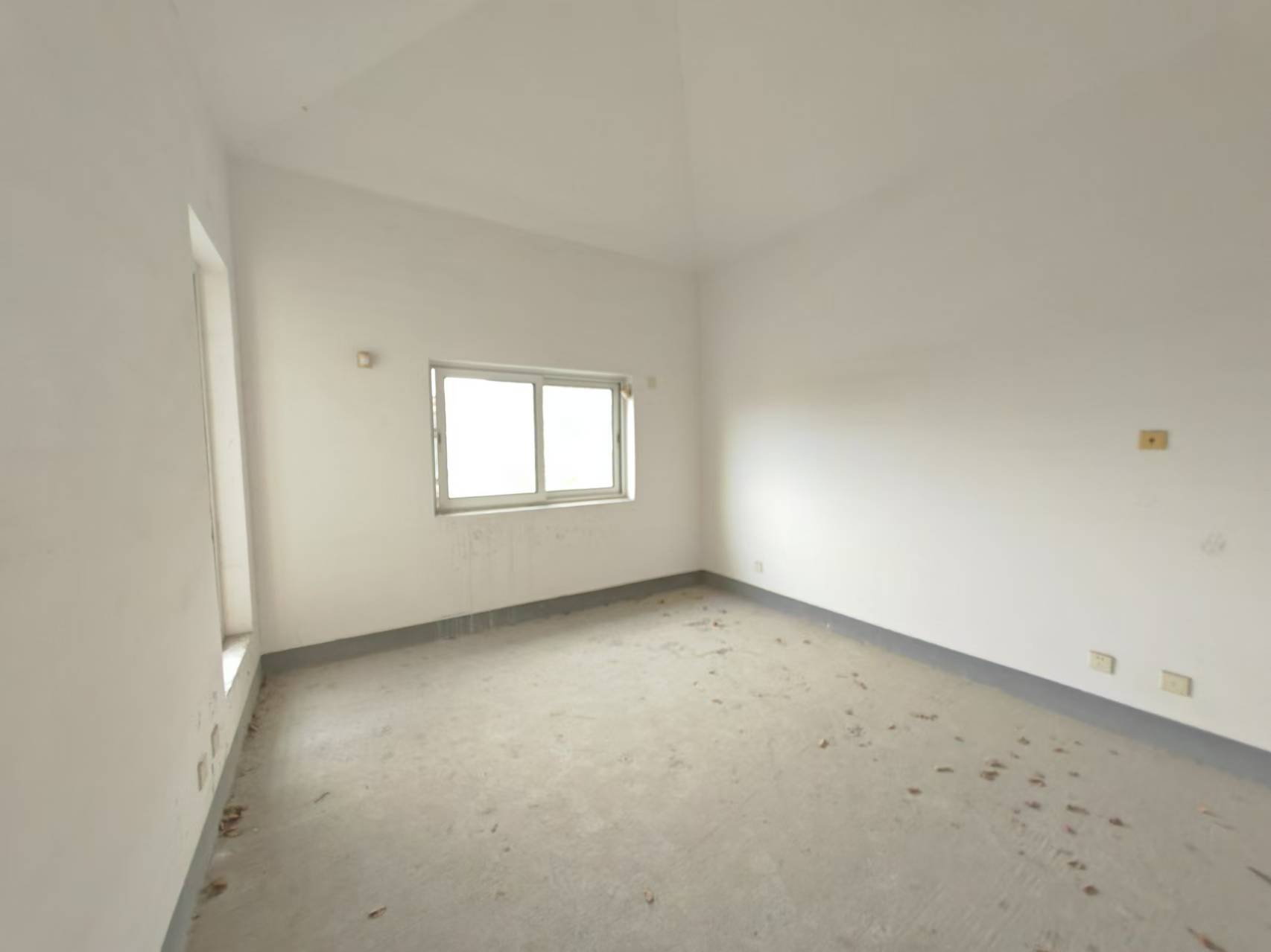 优山美地花园南区 4室2厅3卫 277.15m²