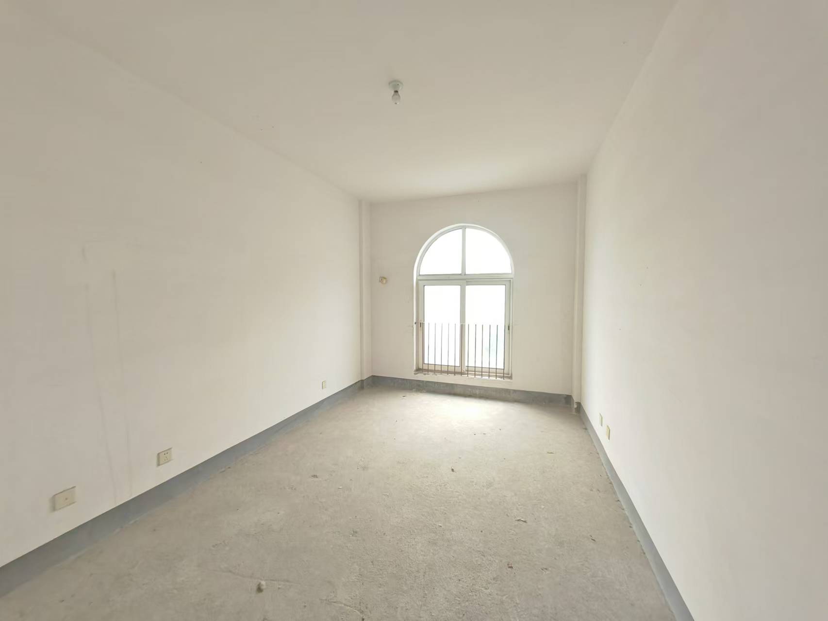 优山美地花园南区 4室2厅3卫 277.15m²