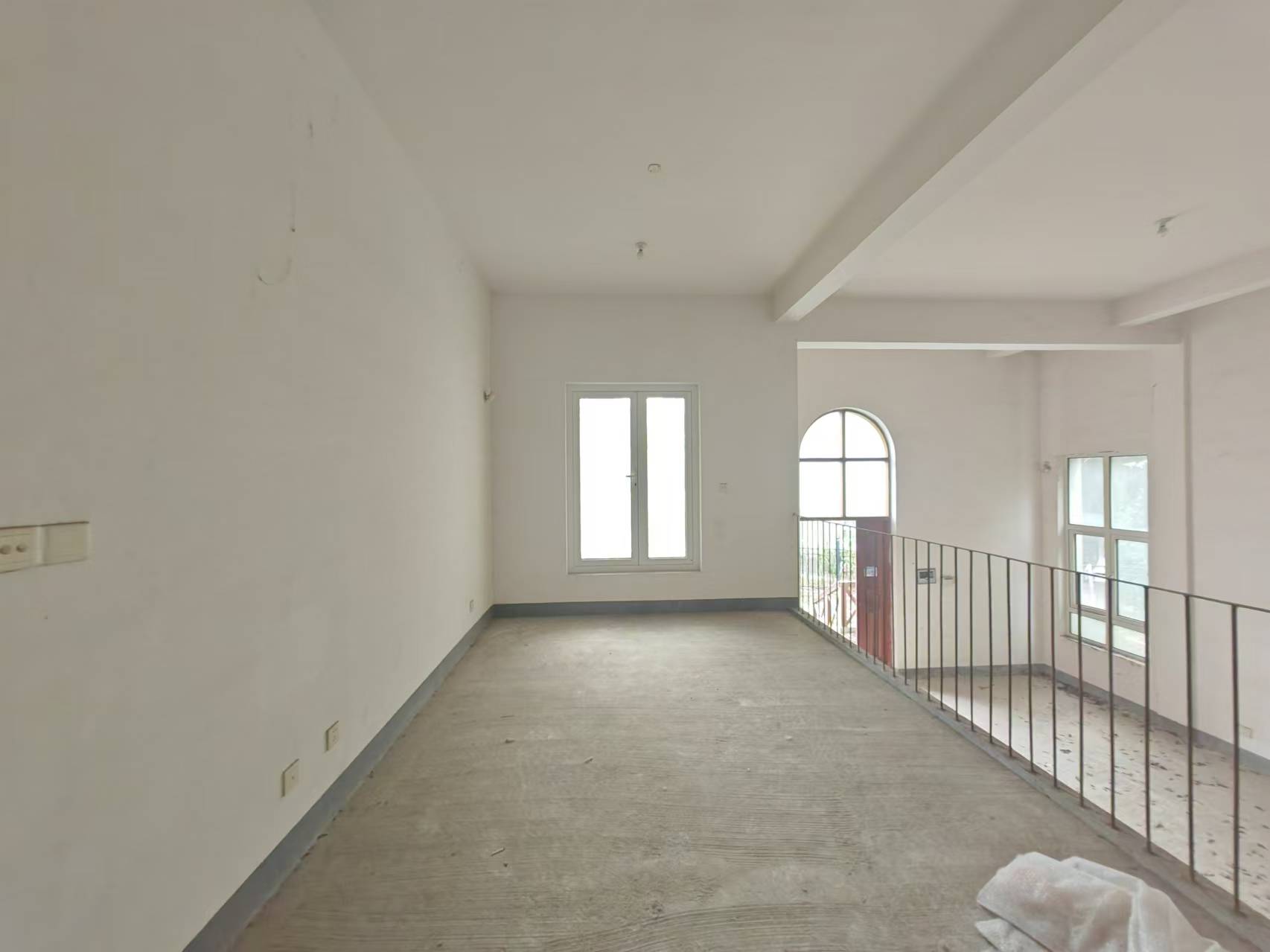 优山美地花园南区 4室2厅3卫 277.15m²