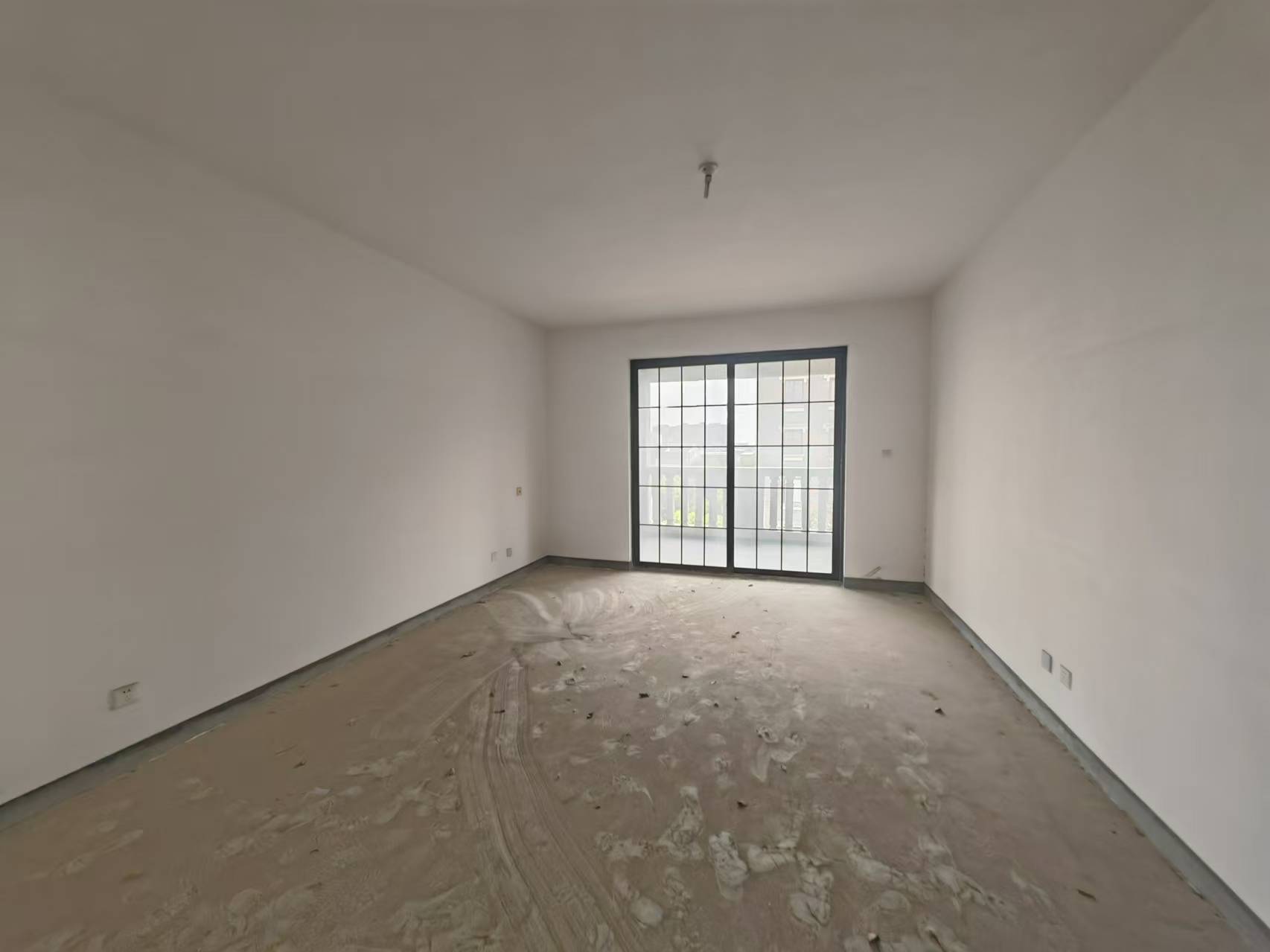 南通壹城水清木华 3室2厅3卫 251m&sup2;