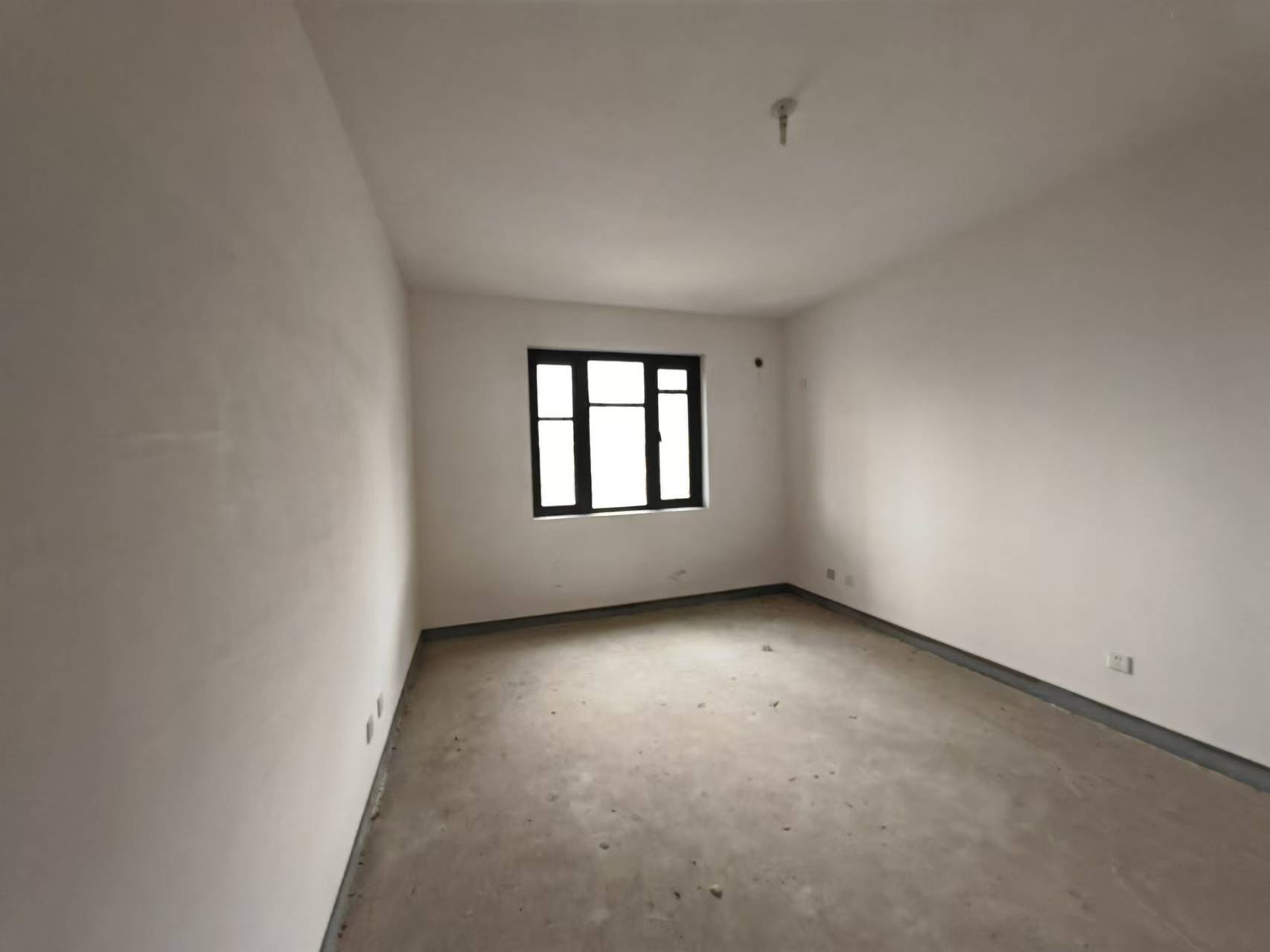 南通壹城水清木华 3室2厅3卫 251m&sup2;