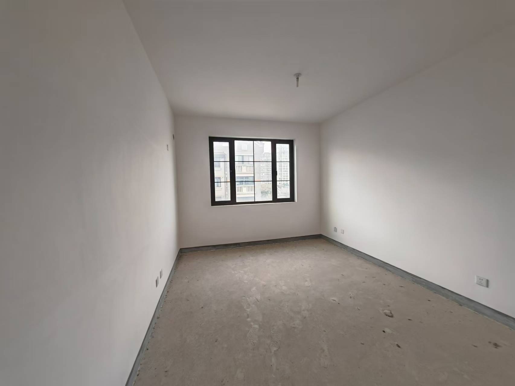 南通壹城水清木华 3室2厅3卫 251m&sup2;