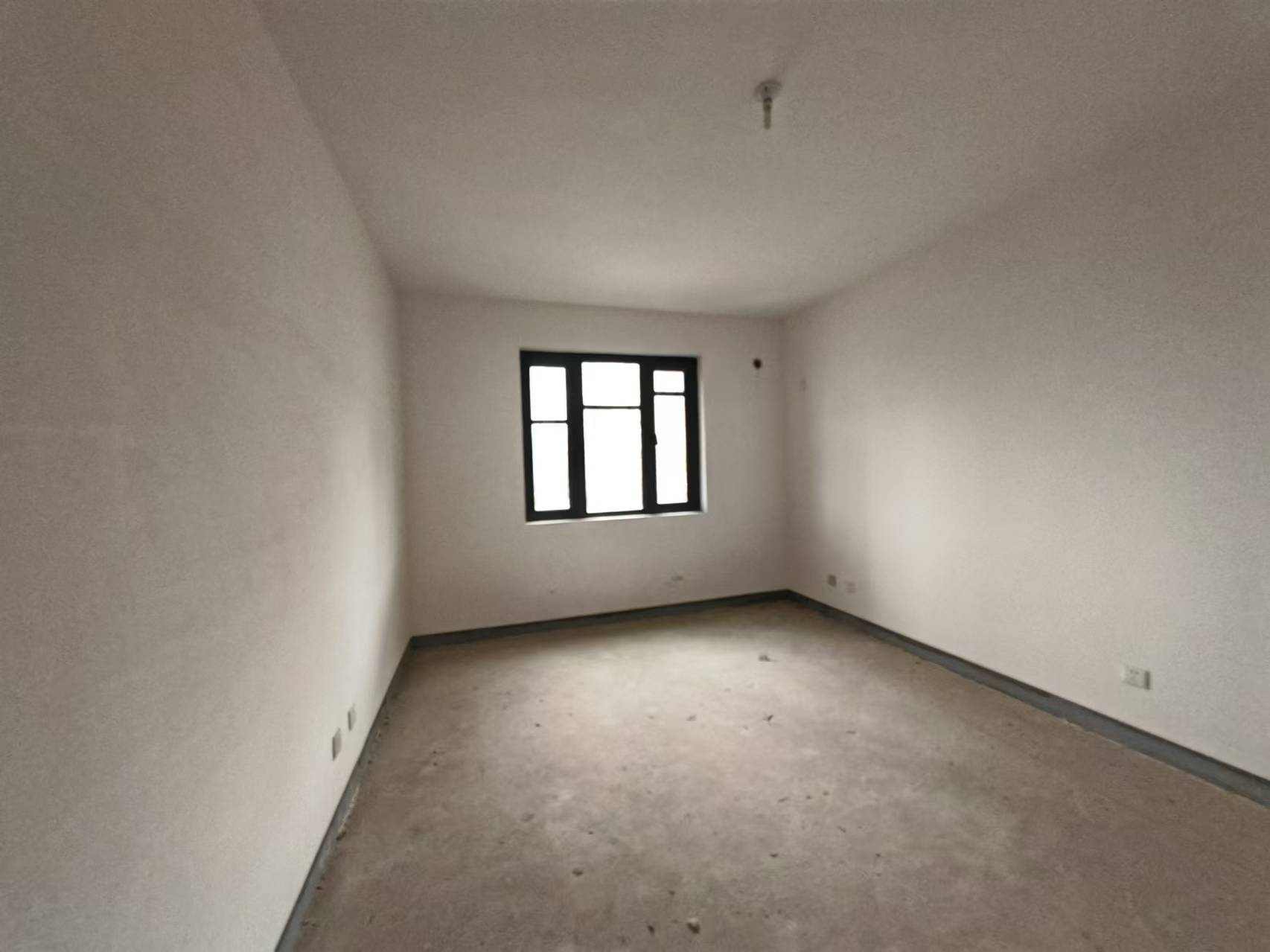 南通壹城水清木华 3室2厅3卫 251m&sup2;