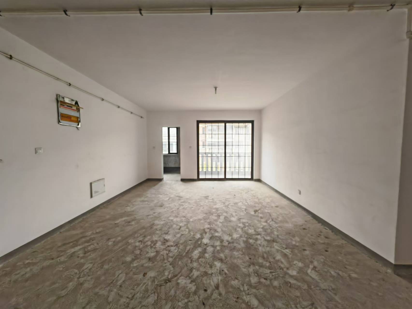 南通壹城水清木华 3室2厅3卫 251m²