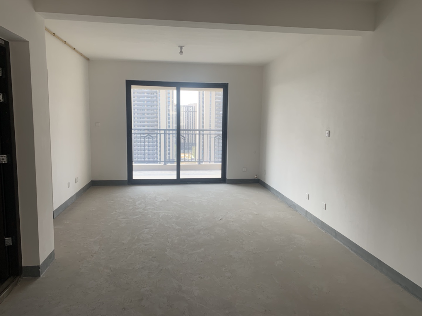 招商新城雍景湾 4室2厅2卫 127m²