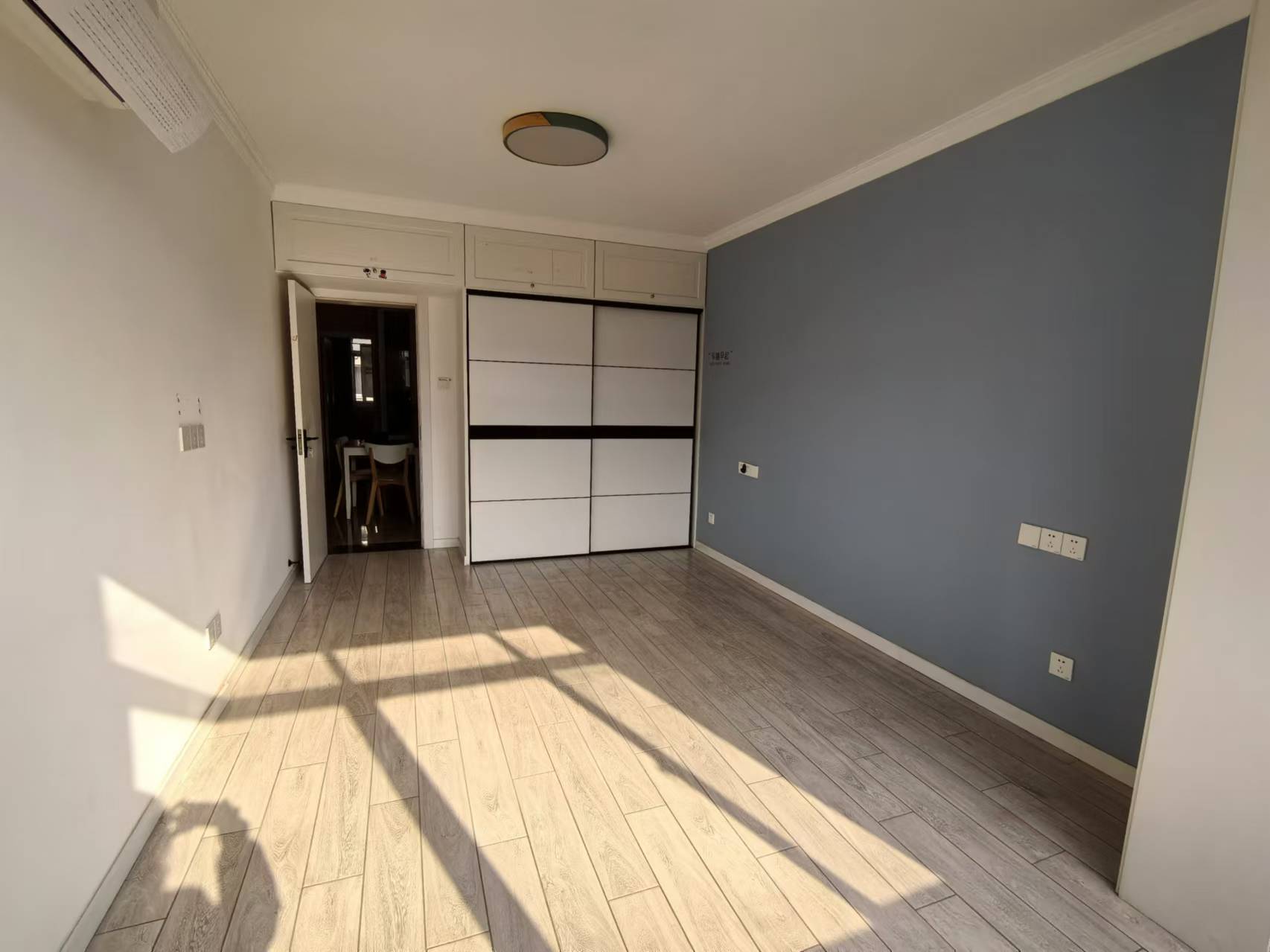 新建路新村(新建花苑) 3室1厅1卫 71m&sup2;