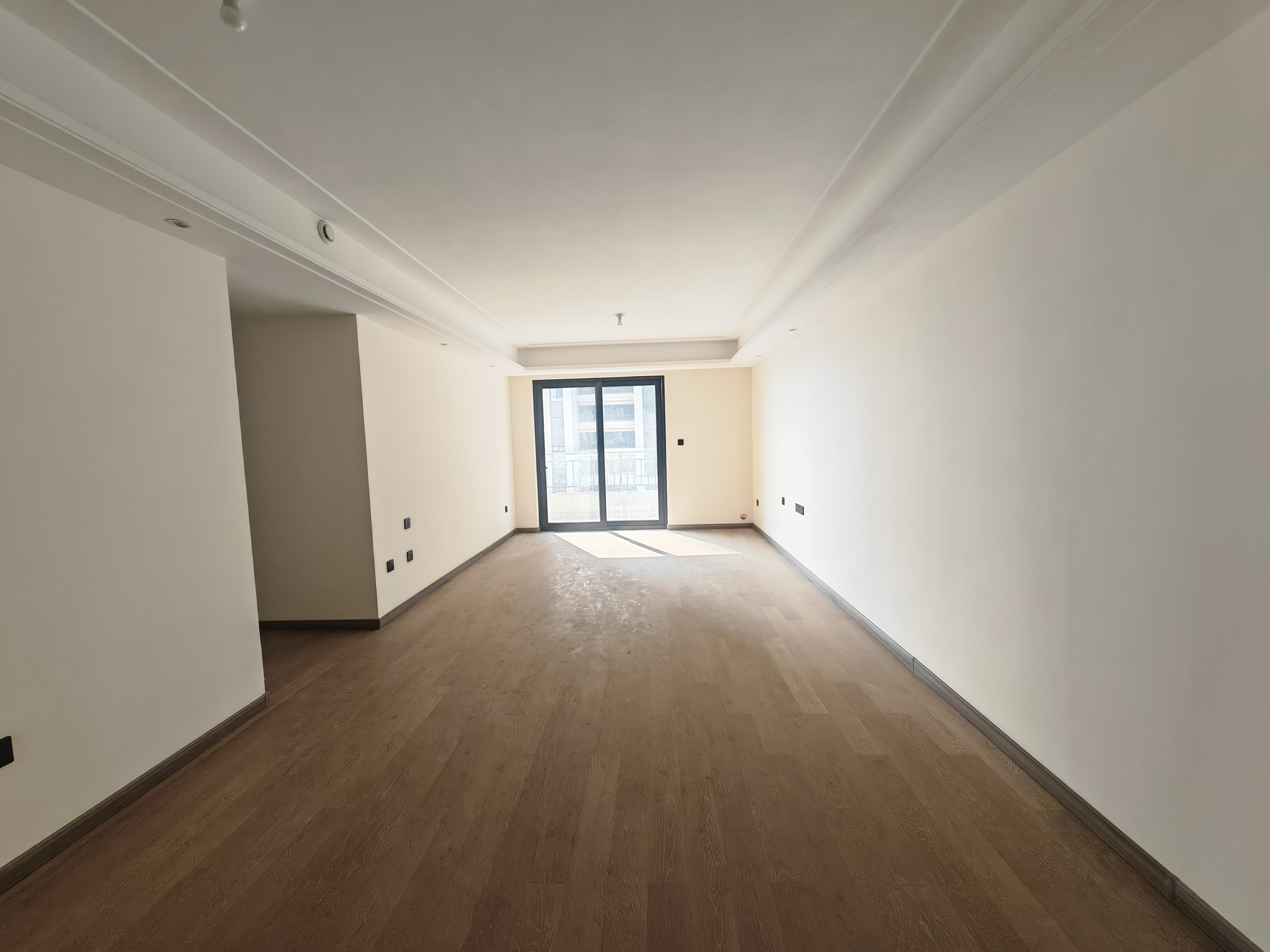 湖山源著 3室2厅2卫 114m²