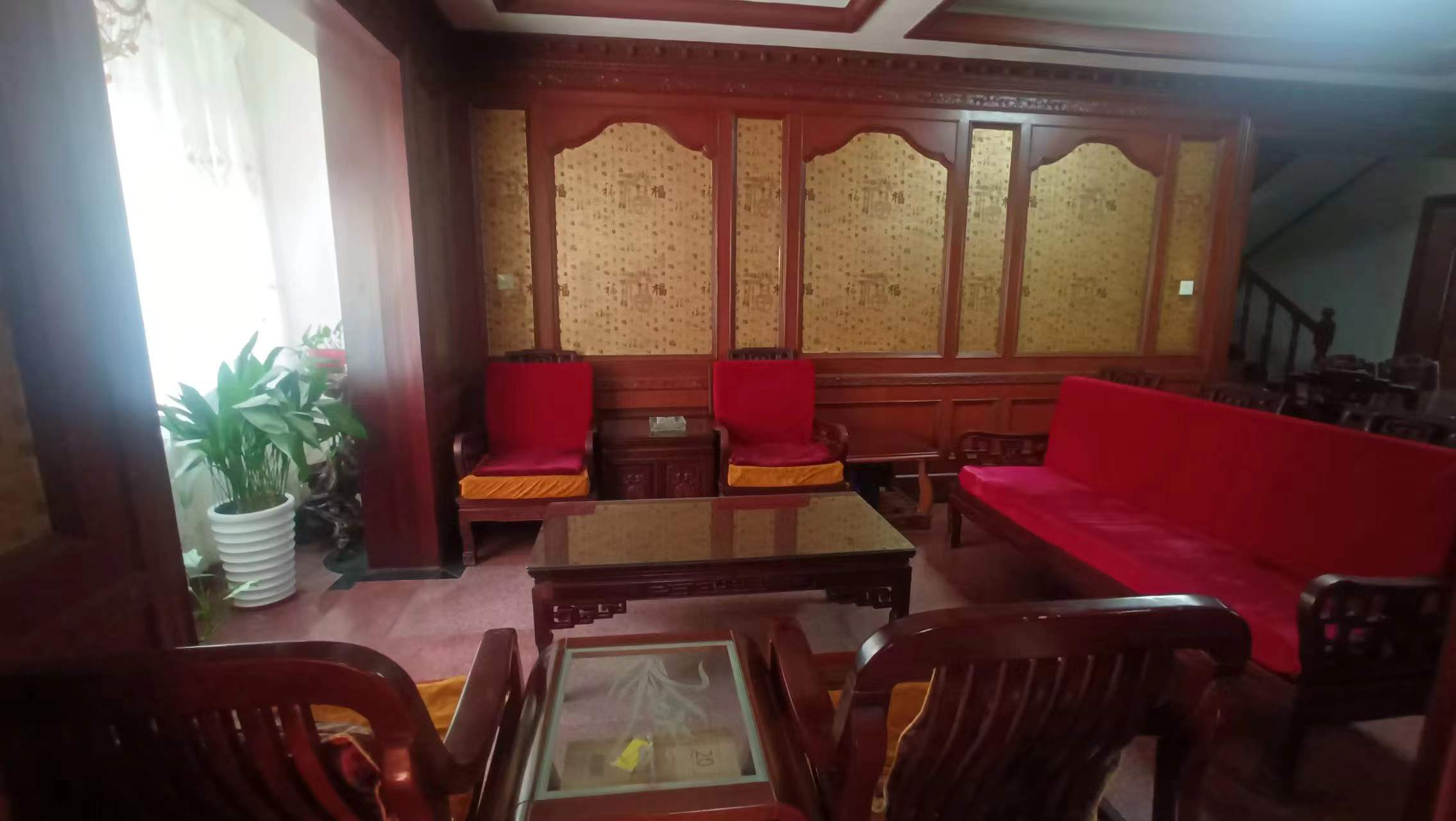 花园角 5室3厅3卫 294.00m²