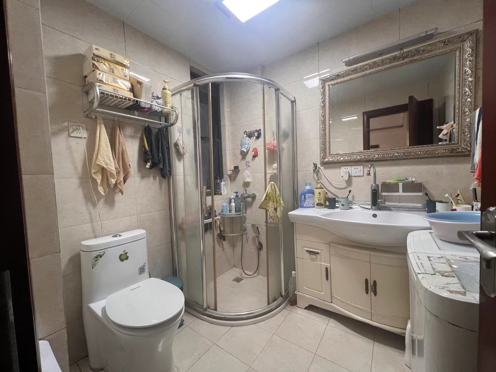 中港城世家 3室2厅1卫 121m²