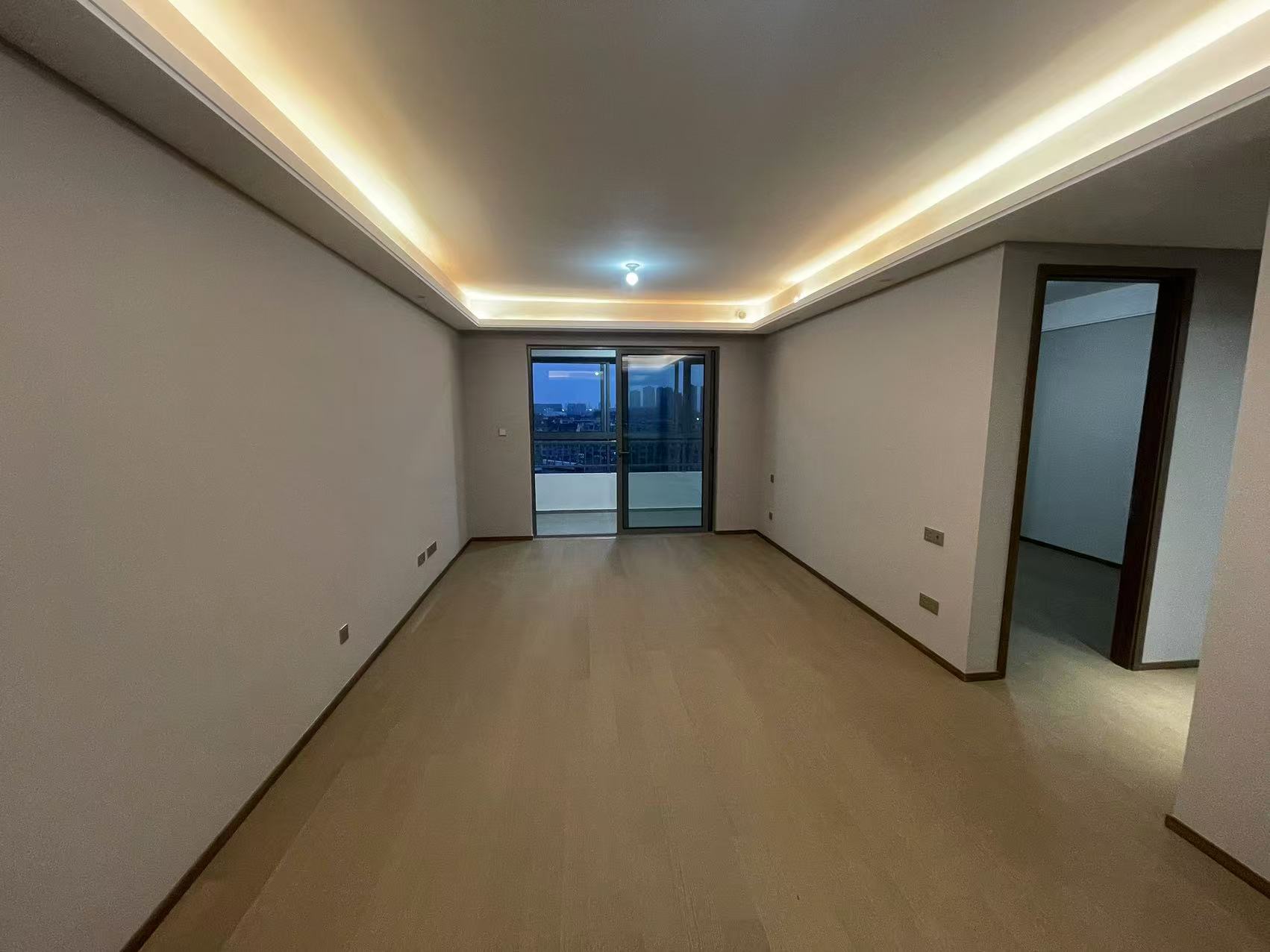 长泰滨河国际 3室2厅2卫 116m²