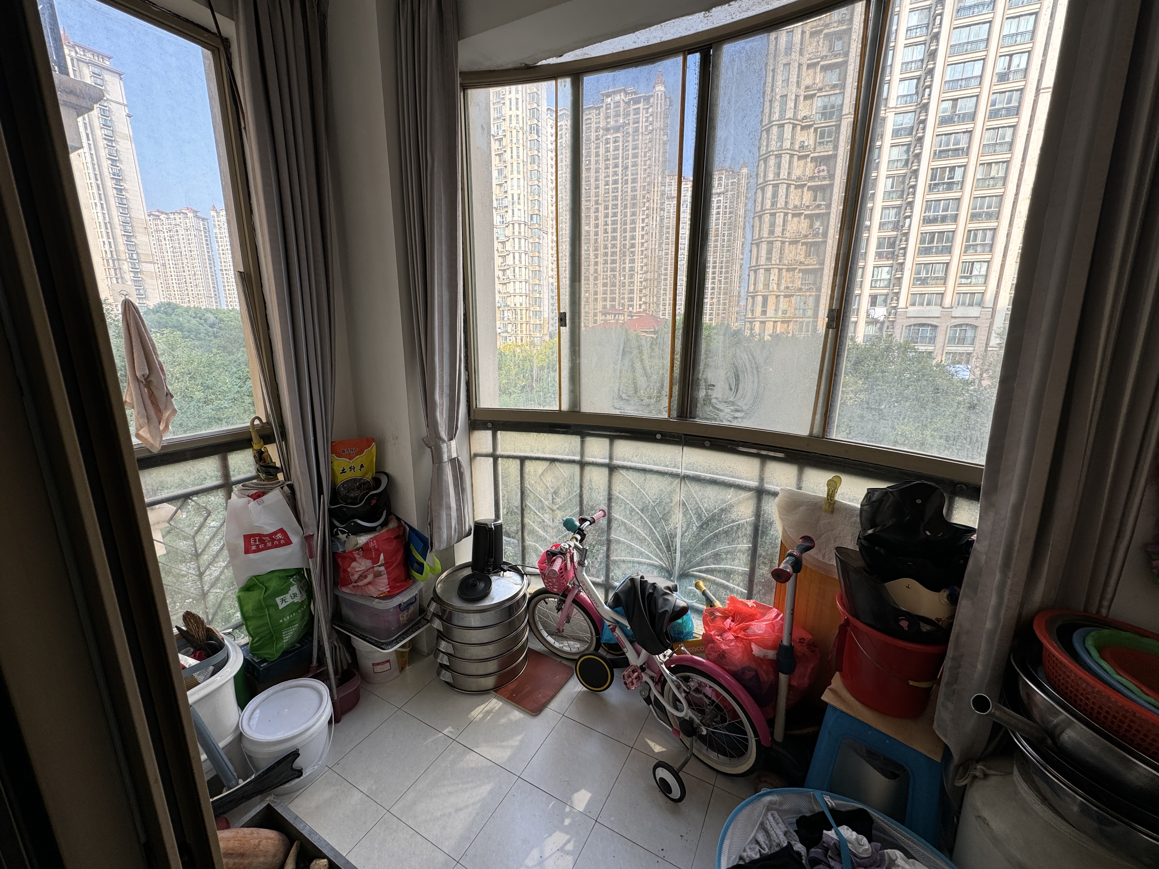 中南世纪花城一期 3室2厅1卫 128.45m²