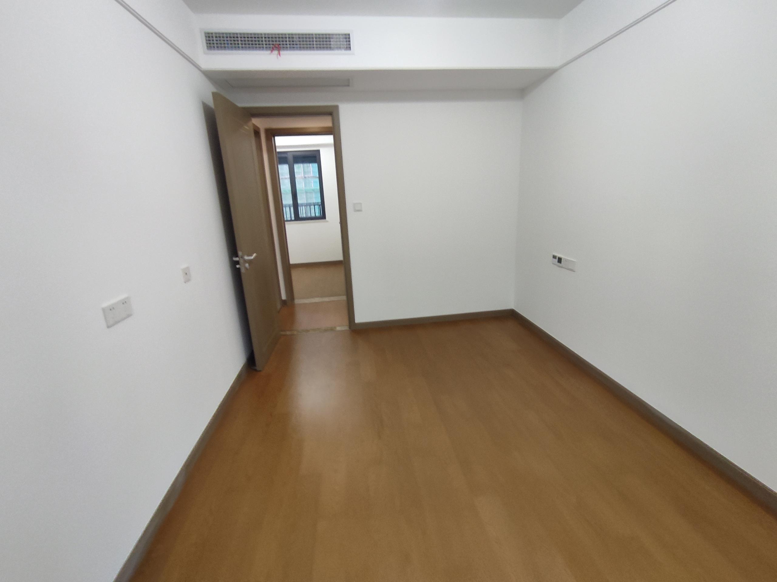 五龙云璟 3室2厅2卫 109.00m²