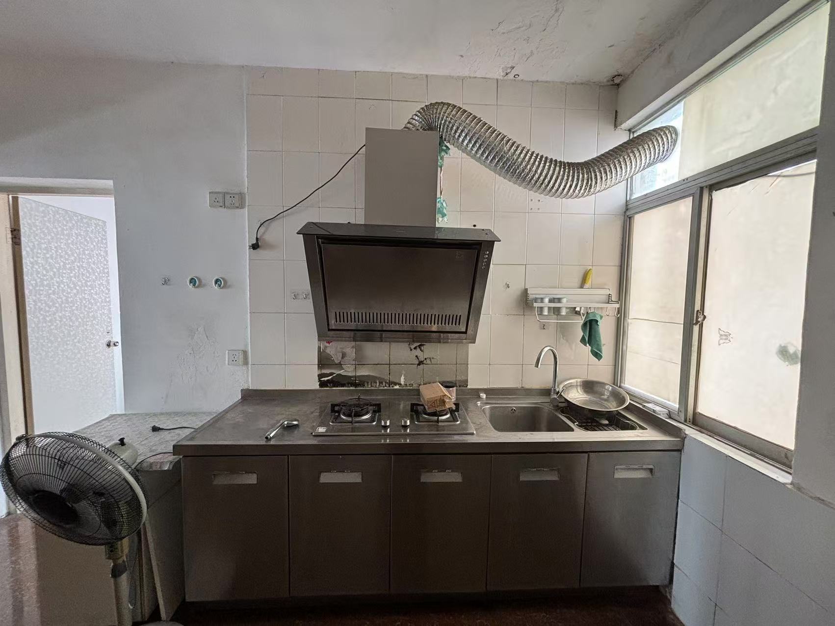 解放新村 2室1厅1卫 58m&sup2;