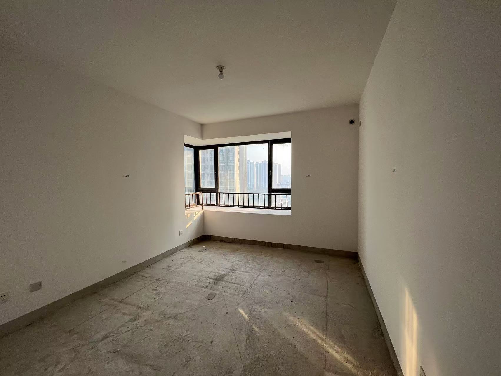 南山湖一号 3室2厅2卫 131.65m&sup2;