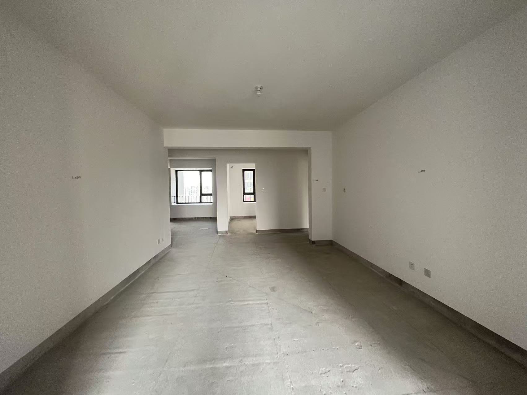 南山湖一号 3室2厅2卫 131.65m²