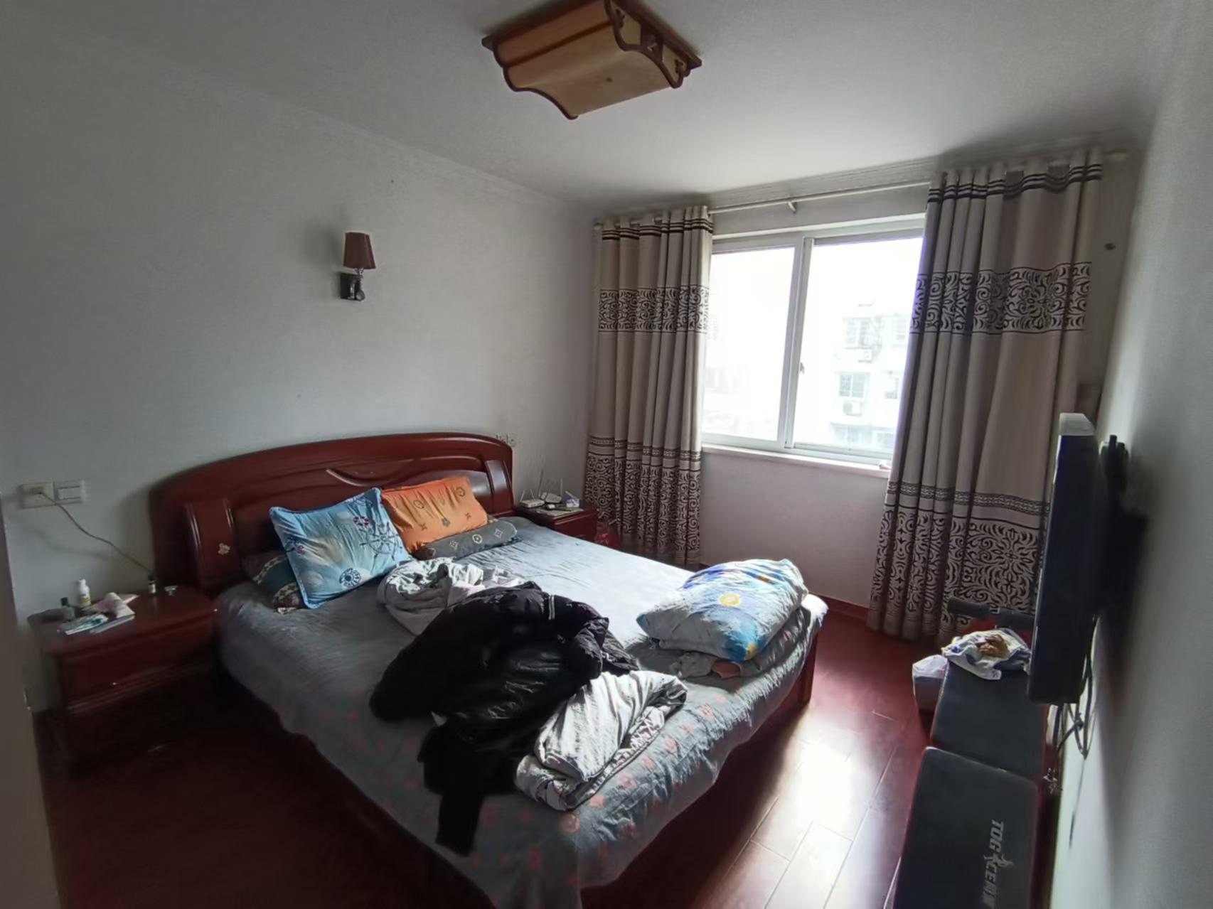 虹桥南村 2室2厅1卫 60m&sup2;