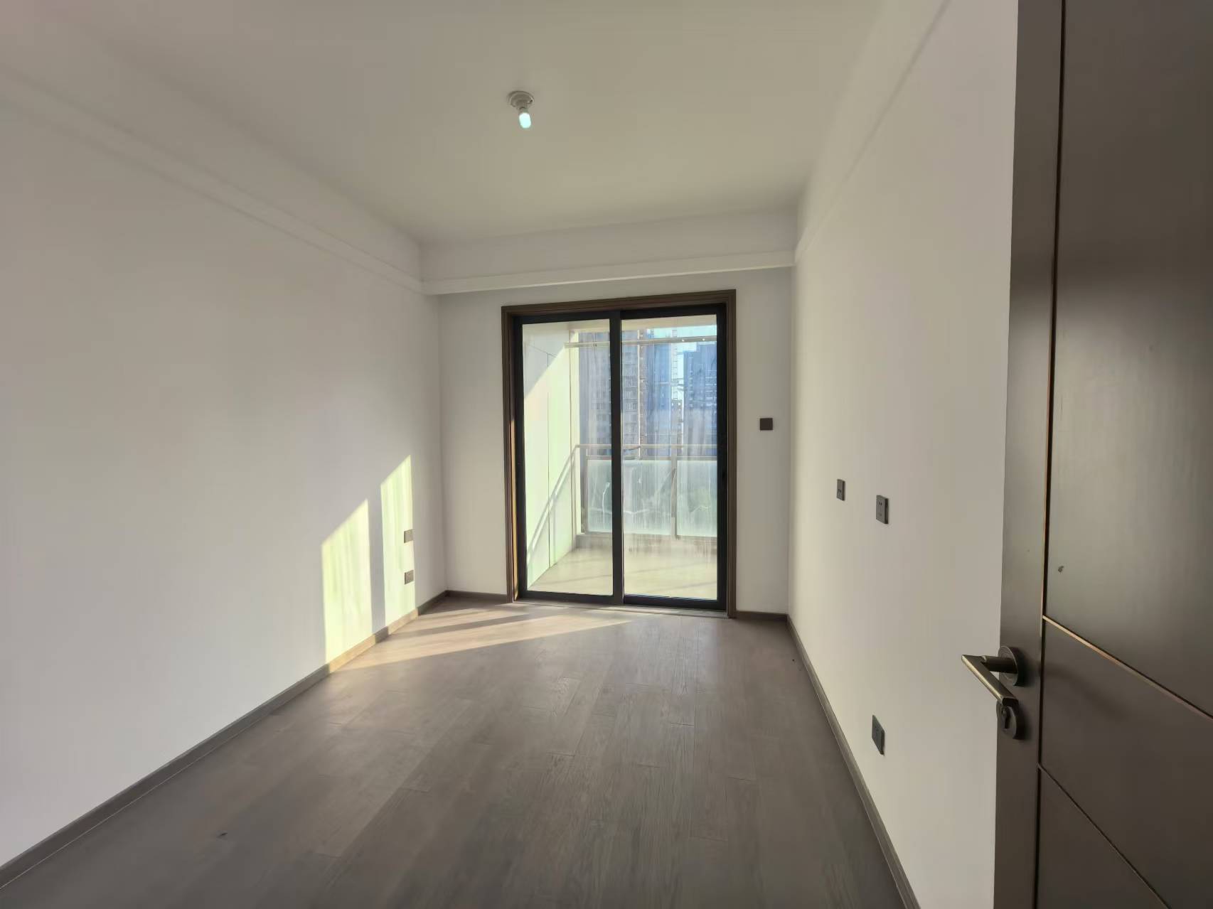 都会沁园 4室2厅2卫 152m&sup2;