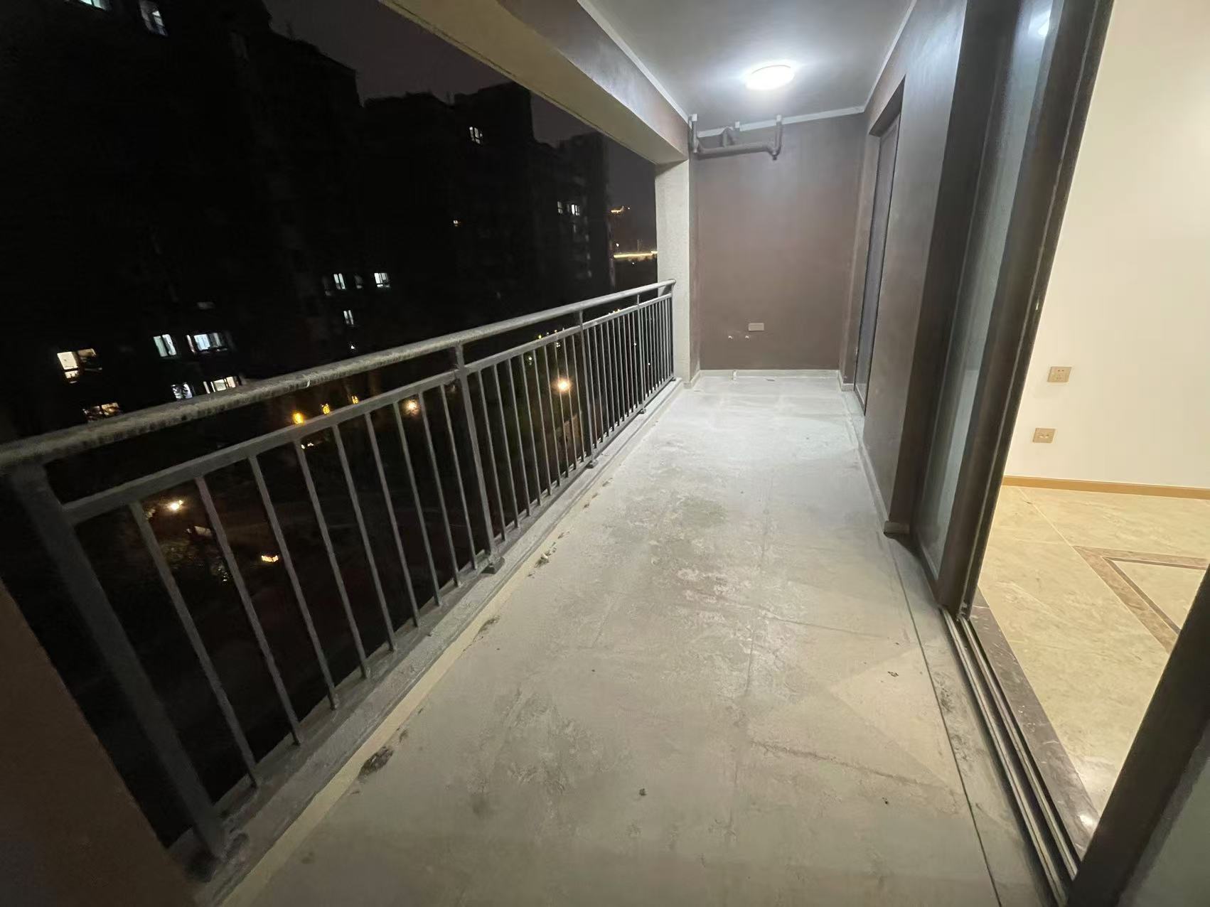 林肯公园 4室2厅2卫 123m&sup2;