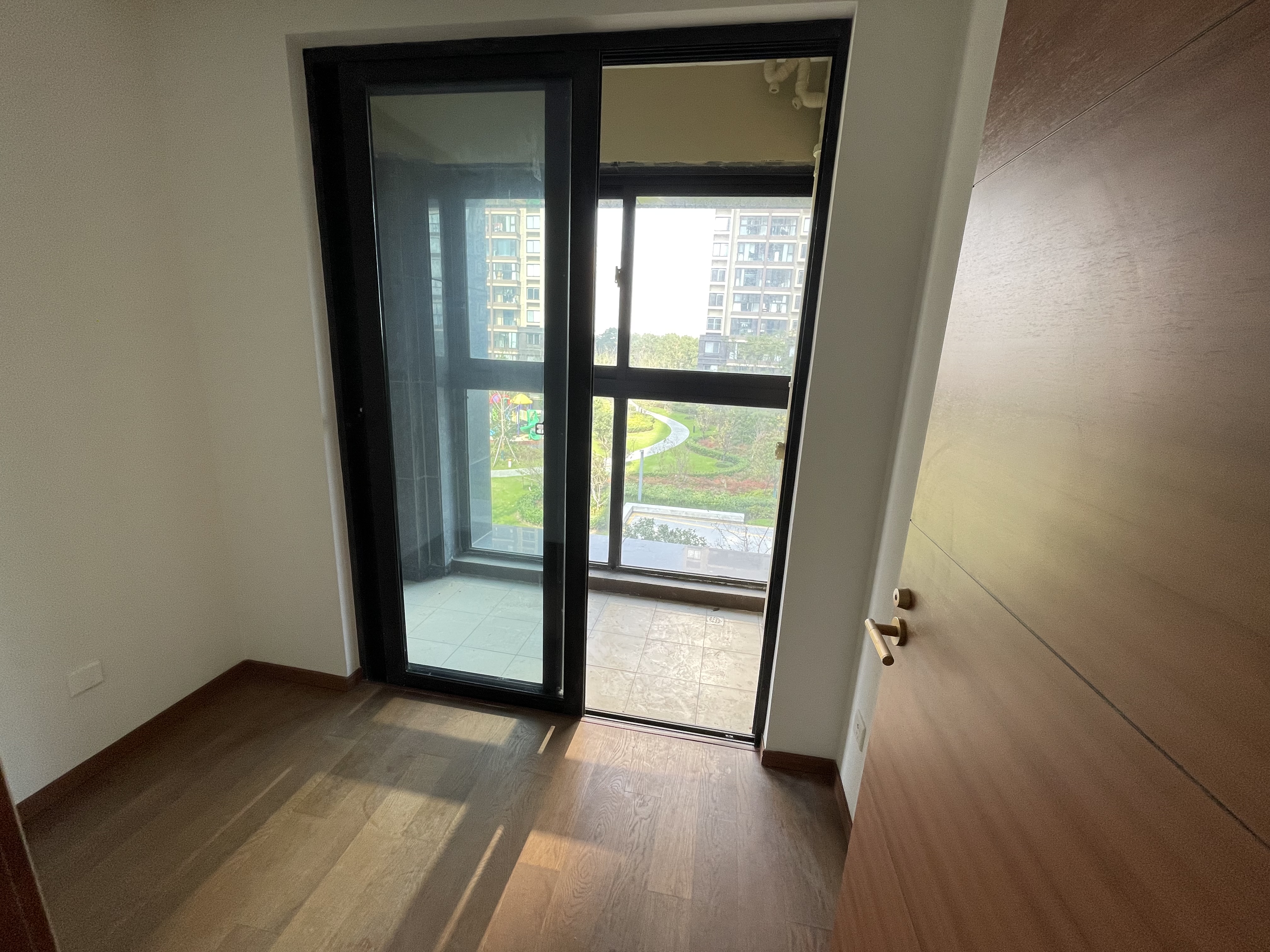 南通和风雅颂 4室2厅2卫 141m&sup2;