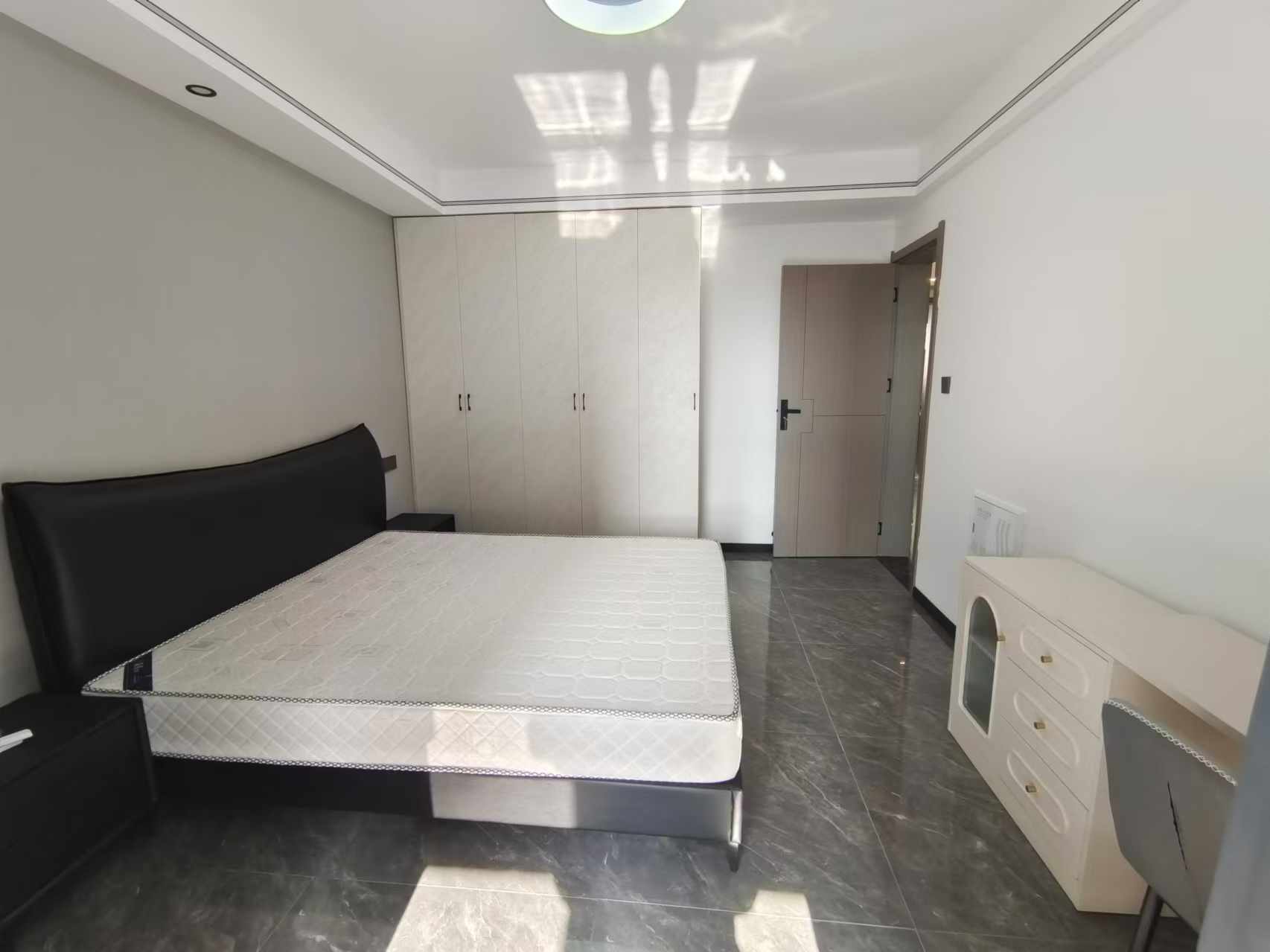 百花馨苑 2室1厅1卫 98.36m&sup2;