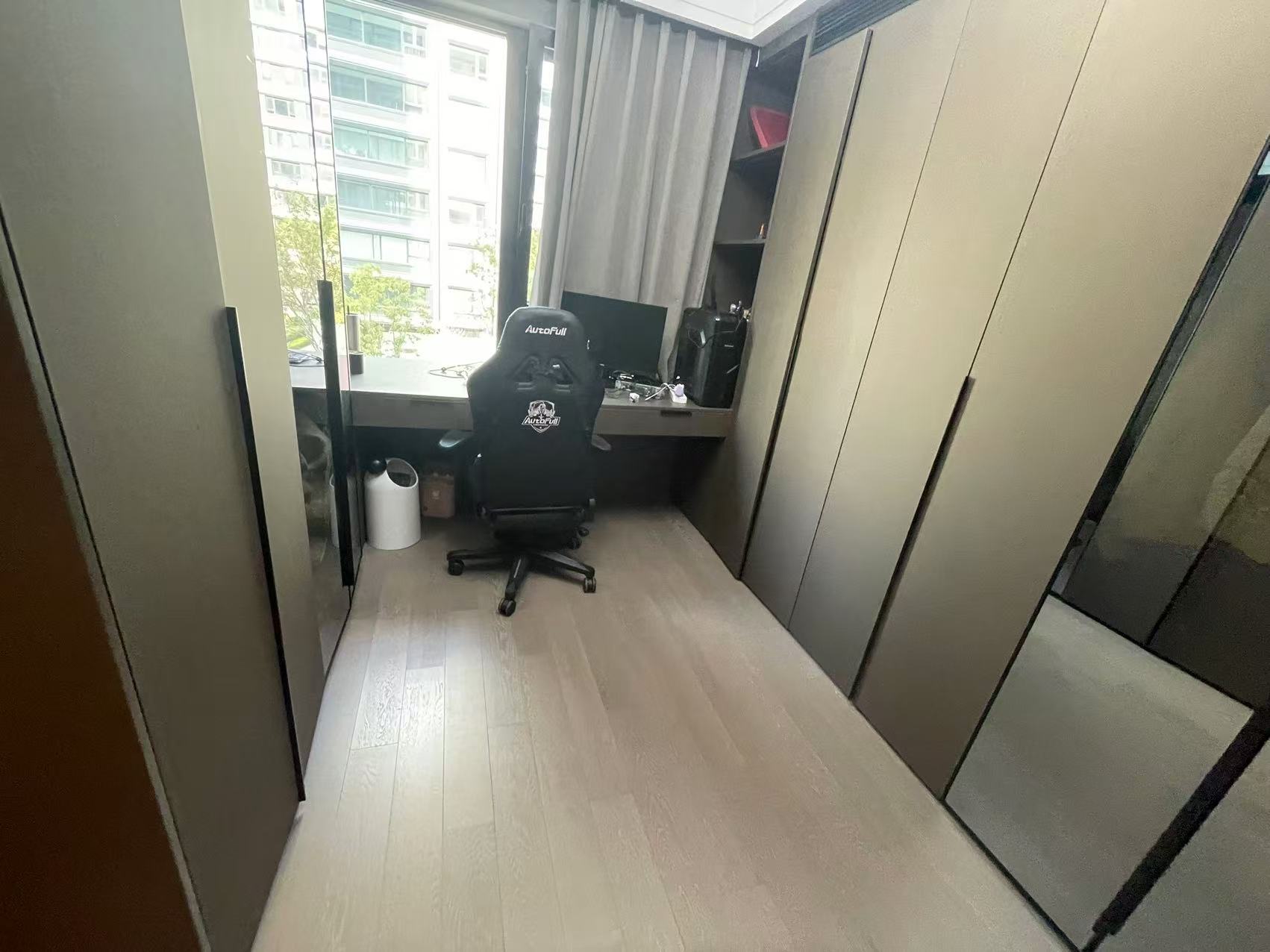 滨江玺 4室2厅2卫 231.01m&sup2;