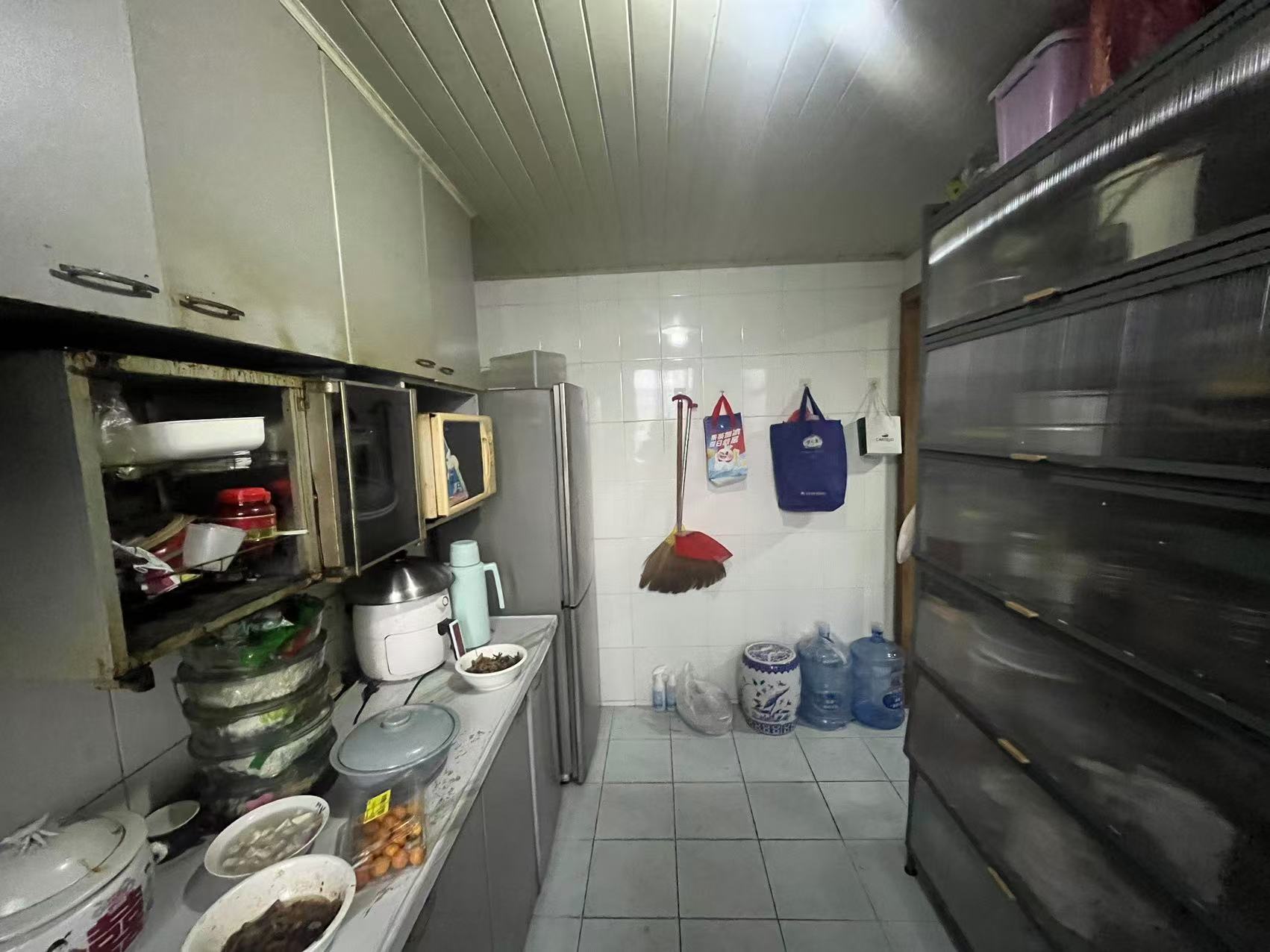 中远小区 3室2厅1卫 136.91m²