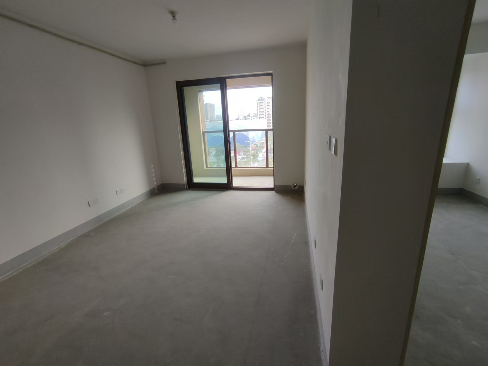 阳光悦城 3室2厅1卫 103m²