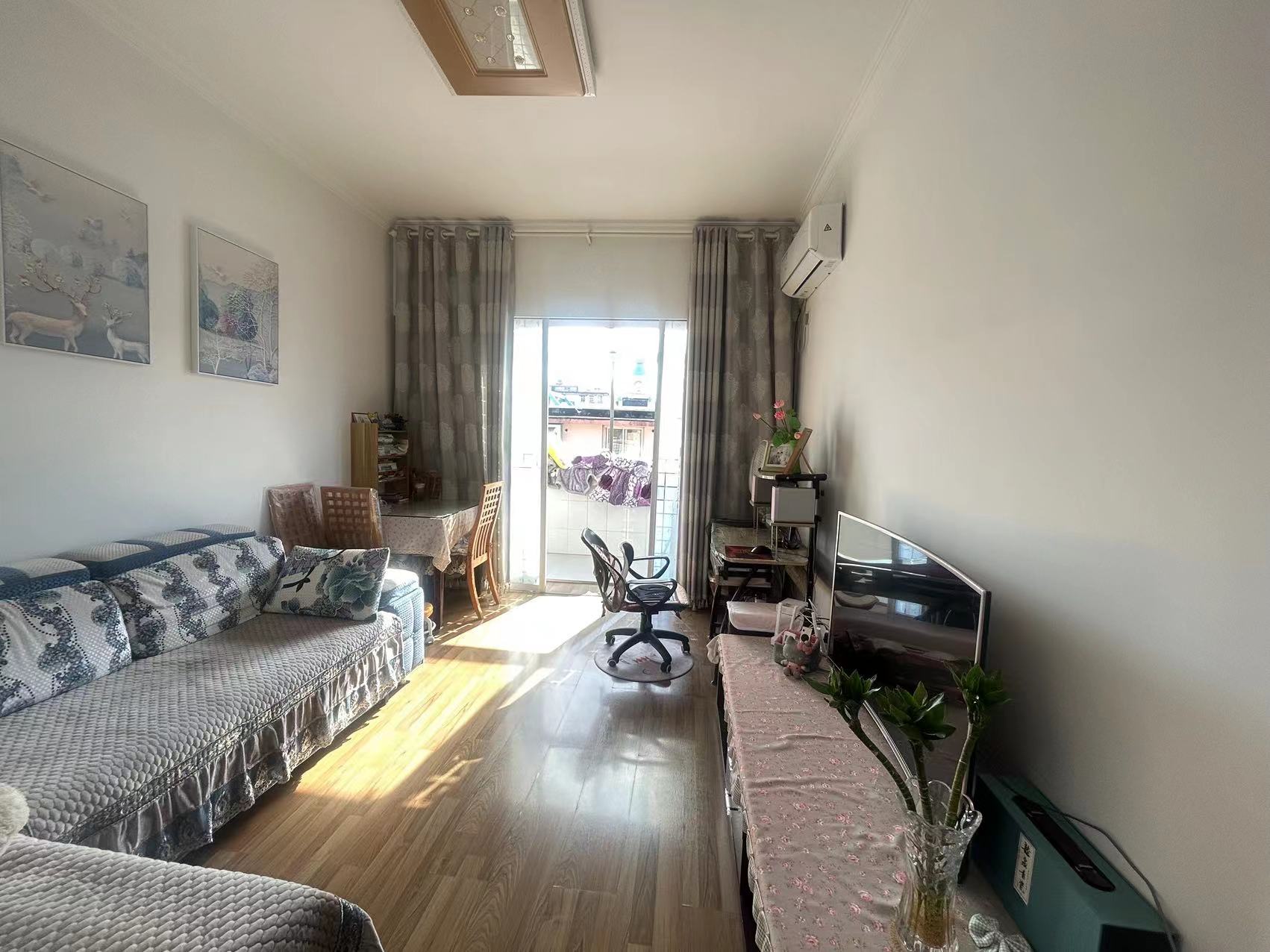 莘园路52号 3室1厅1卫 76.49m&sup2;