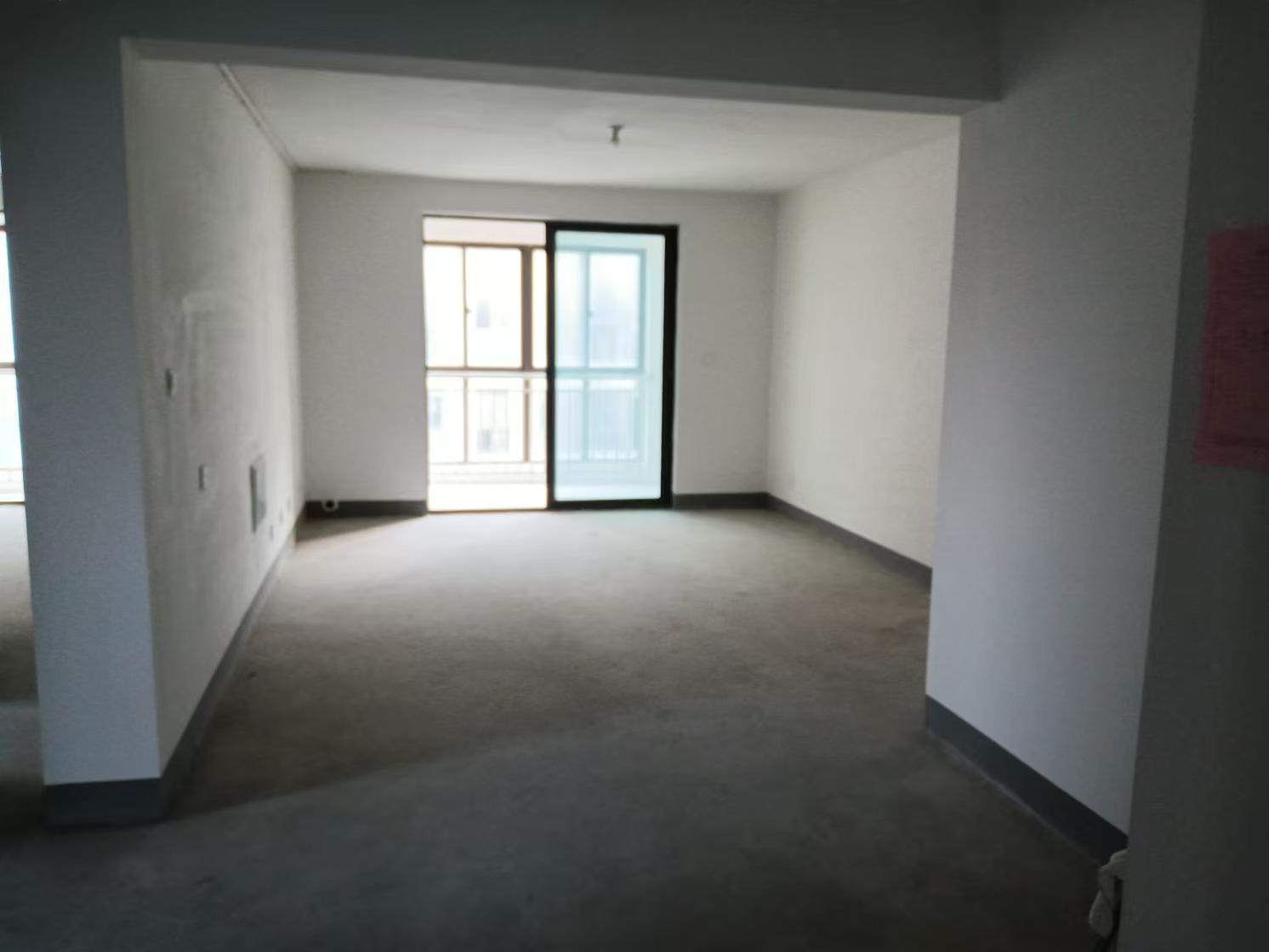 虹东花苑 3室2厅2卫 132m&sup2;