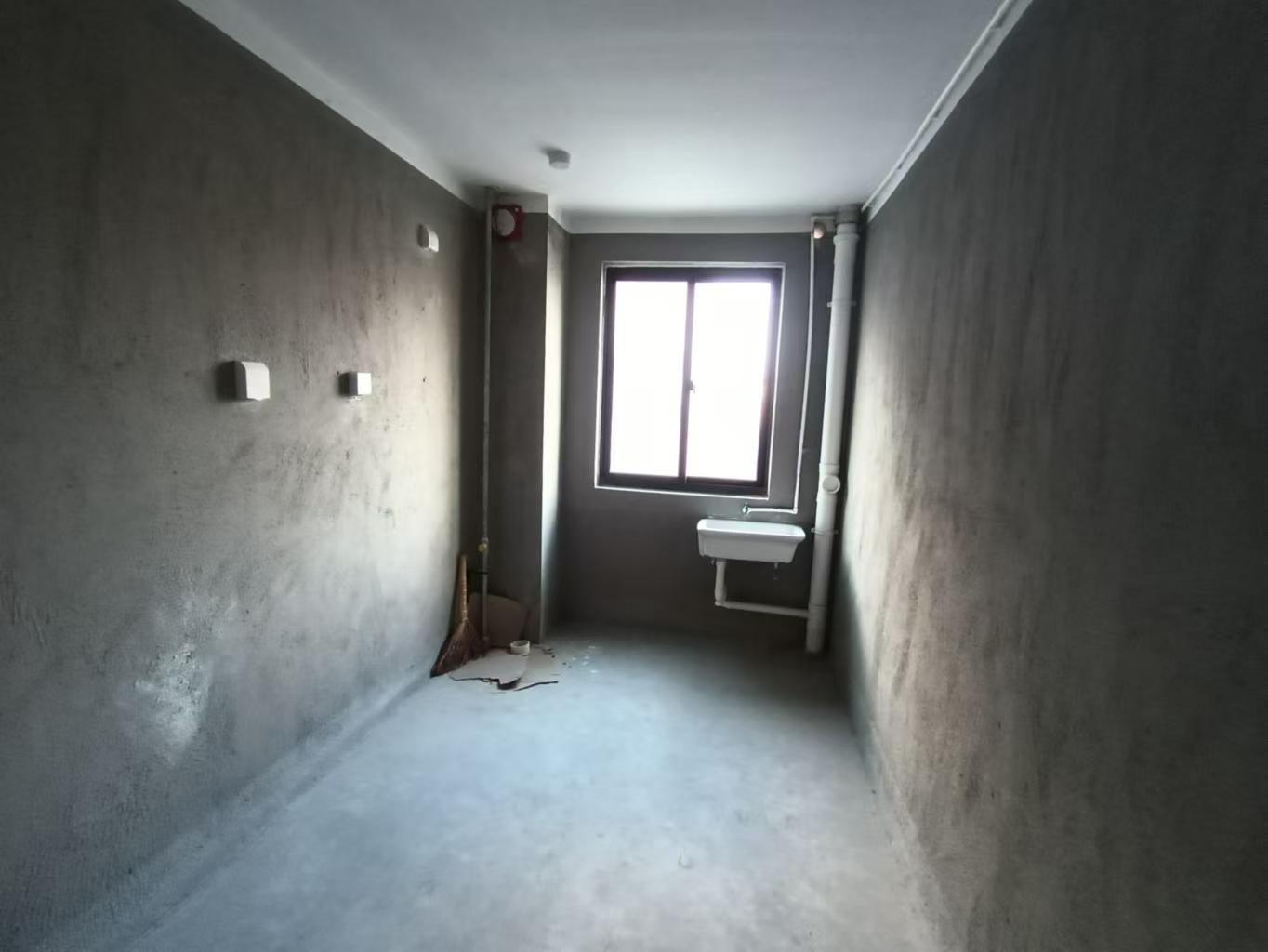 虹东花苑 3室2厅2卫 132m&sup2;