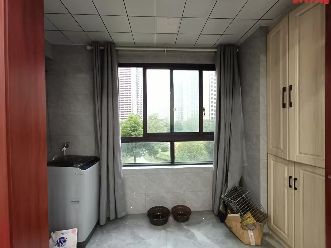 保利香槟国际 3室1厅2卫 114.47m&sup2;