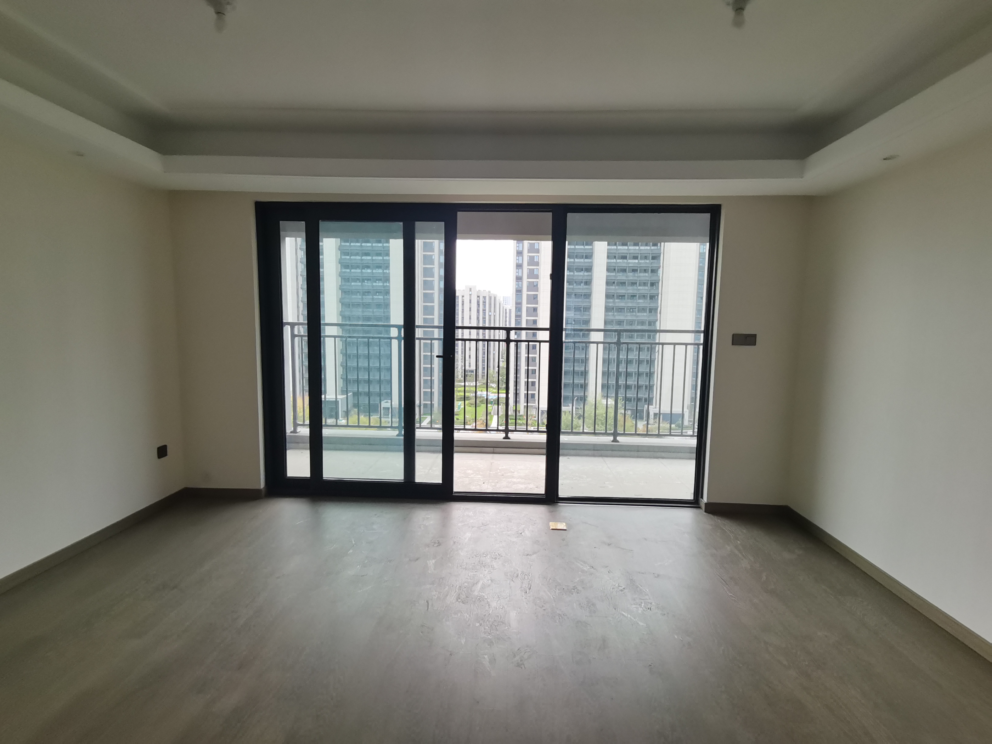 万科未来之光 4室2厅2卫 129m²