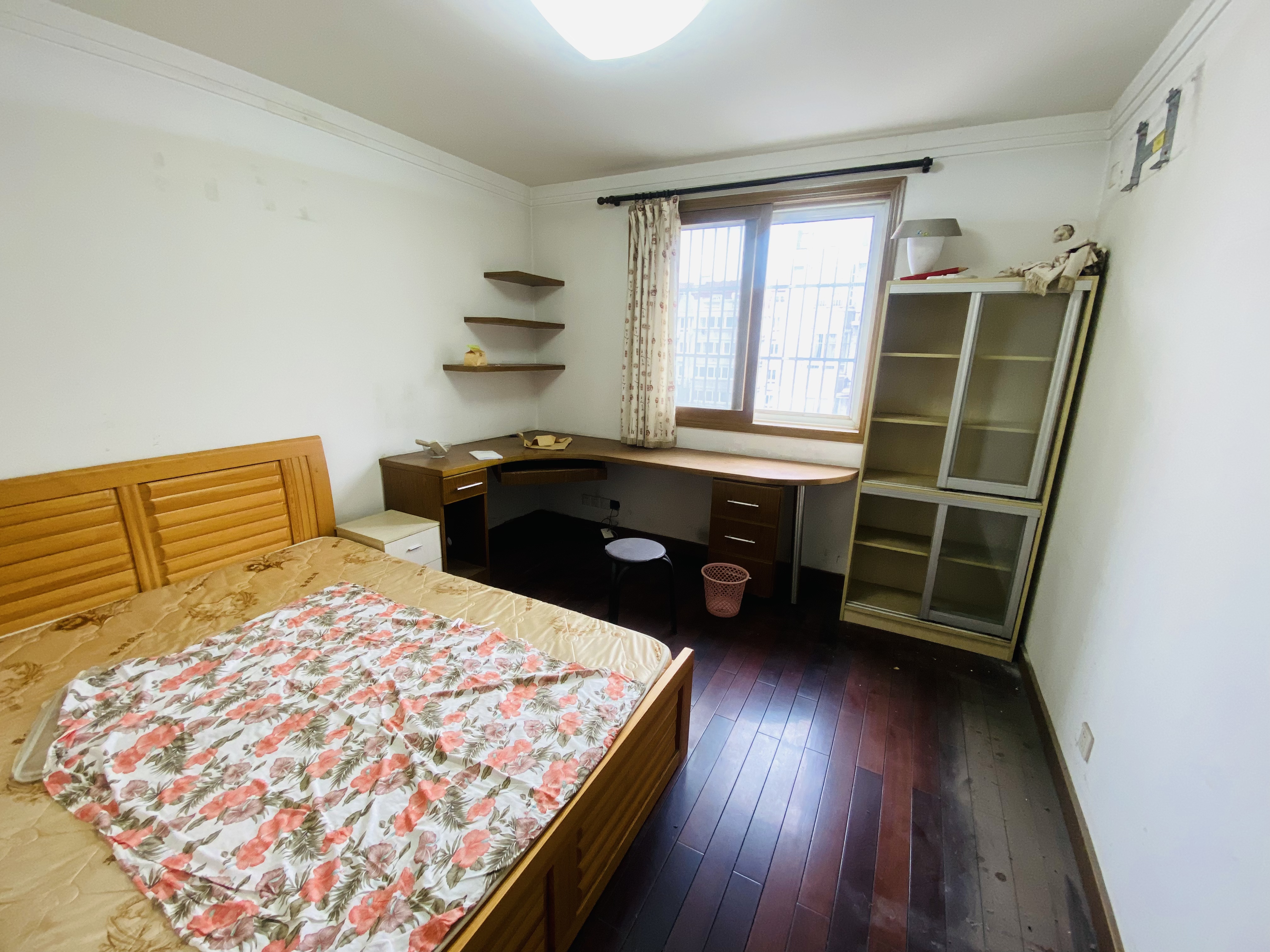 光明南村 3室2厅1卫 139.23m&sup2;
