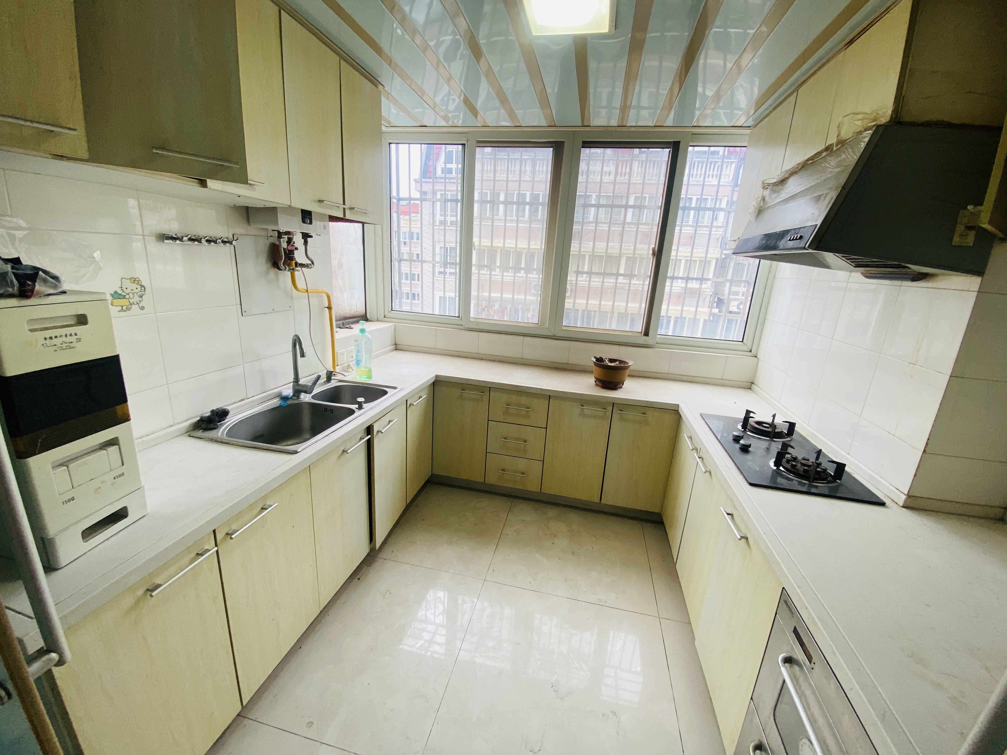 光明南村 3室2厅1卫 139.23m&sup2;