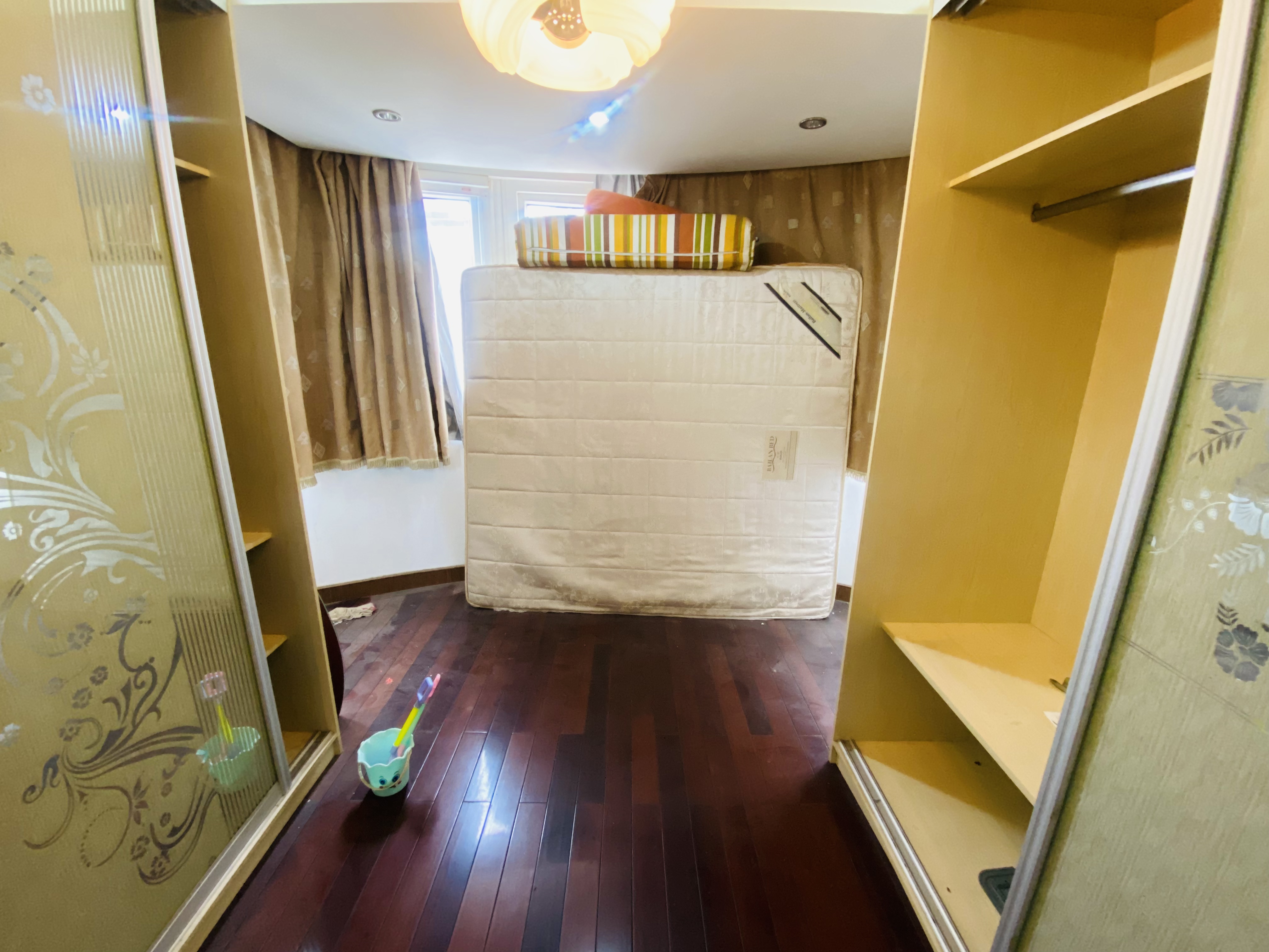 光明南村 3室2厅1卫 139.23m&sup2;