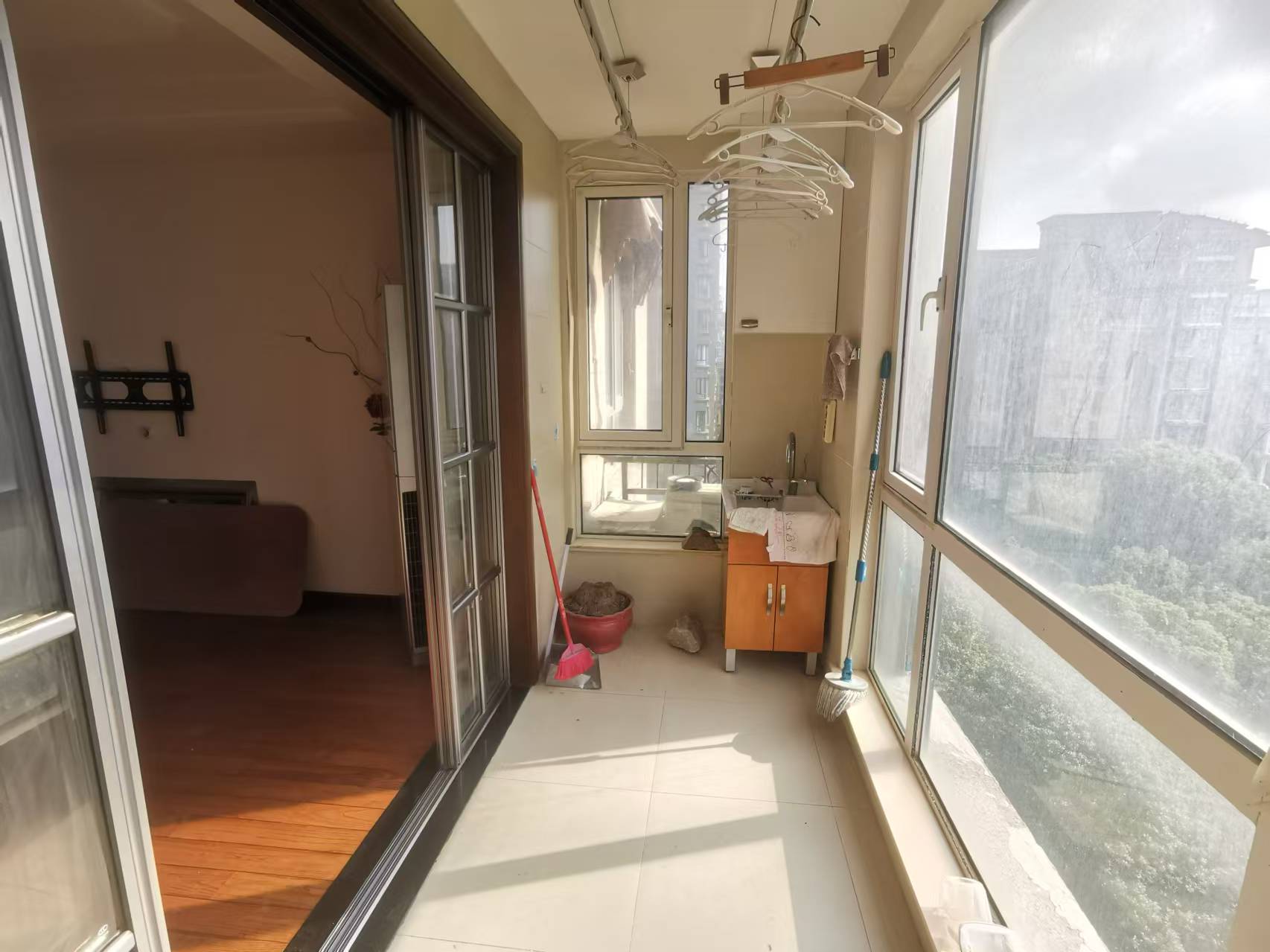 城市嘉苑 3室2厅1卫 141m&sup2;