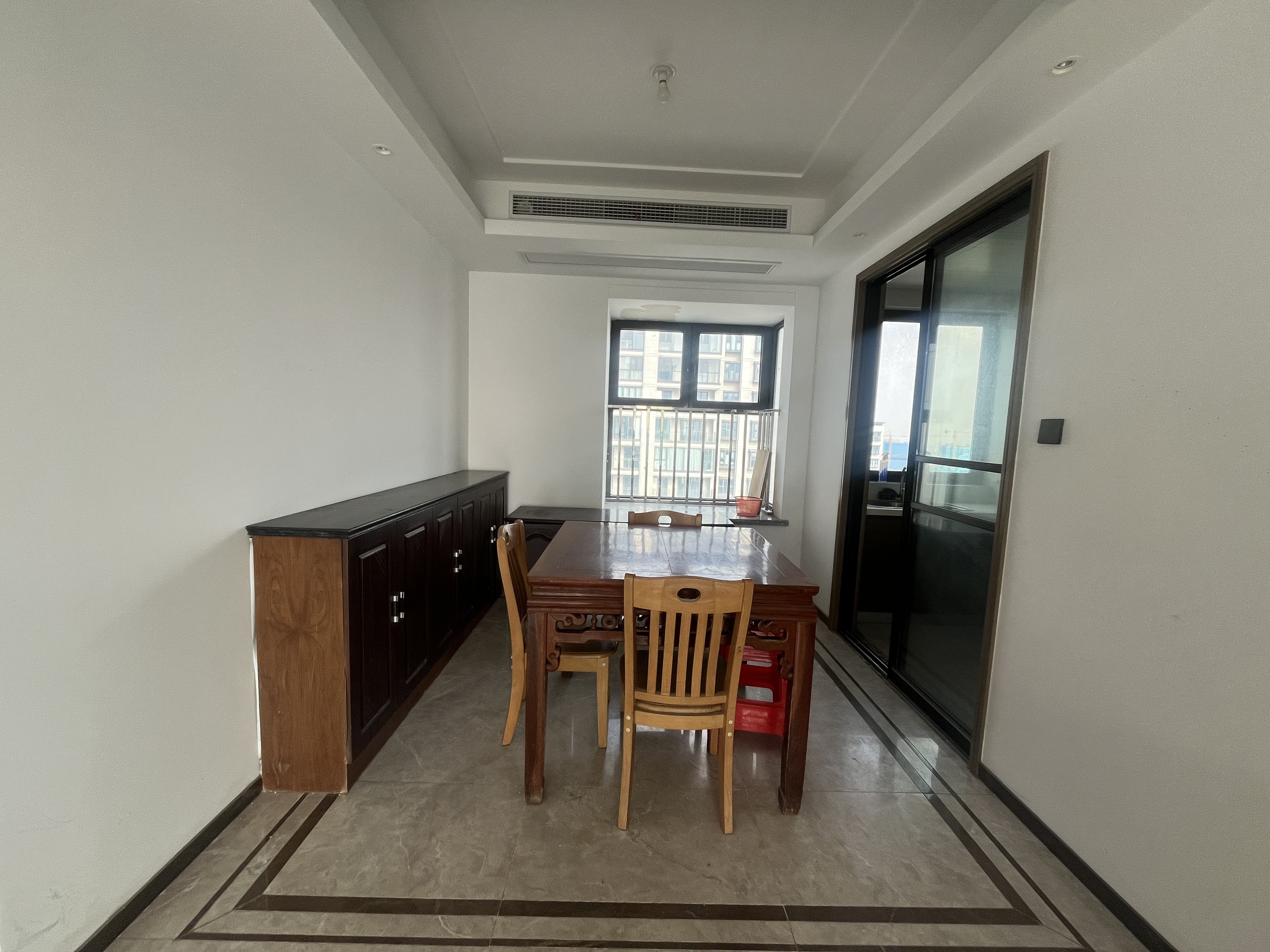 都会沁园 4室2厅2卫 149.9m&sup2;