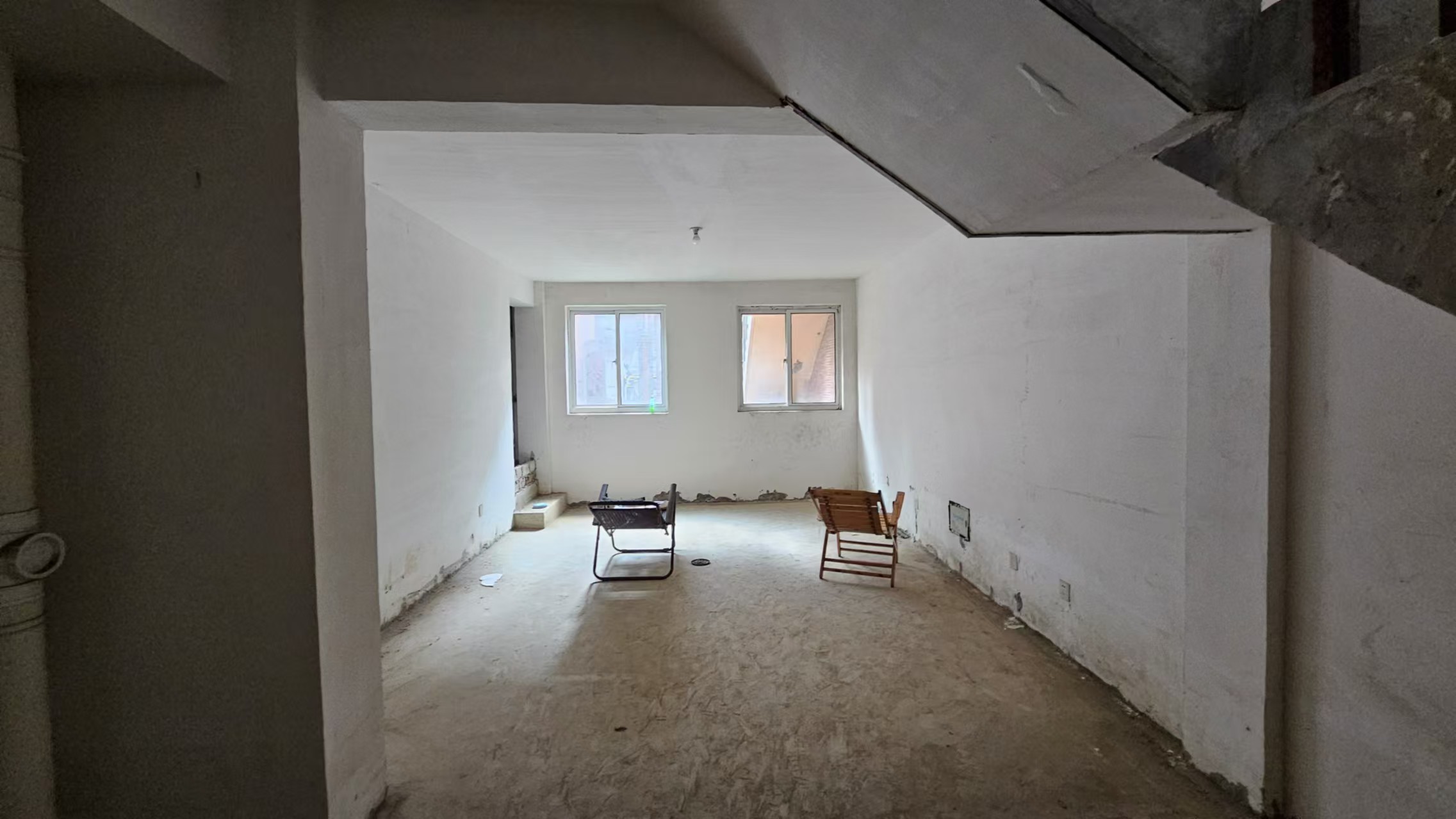 第九园 4室2厅4卫 328.70m²