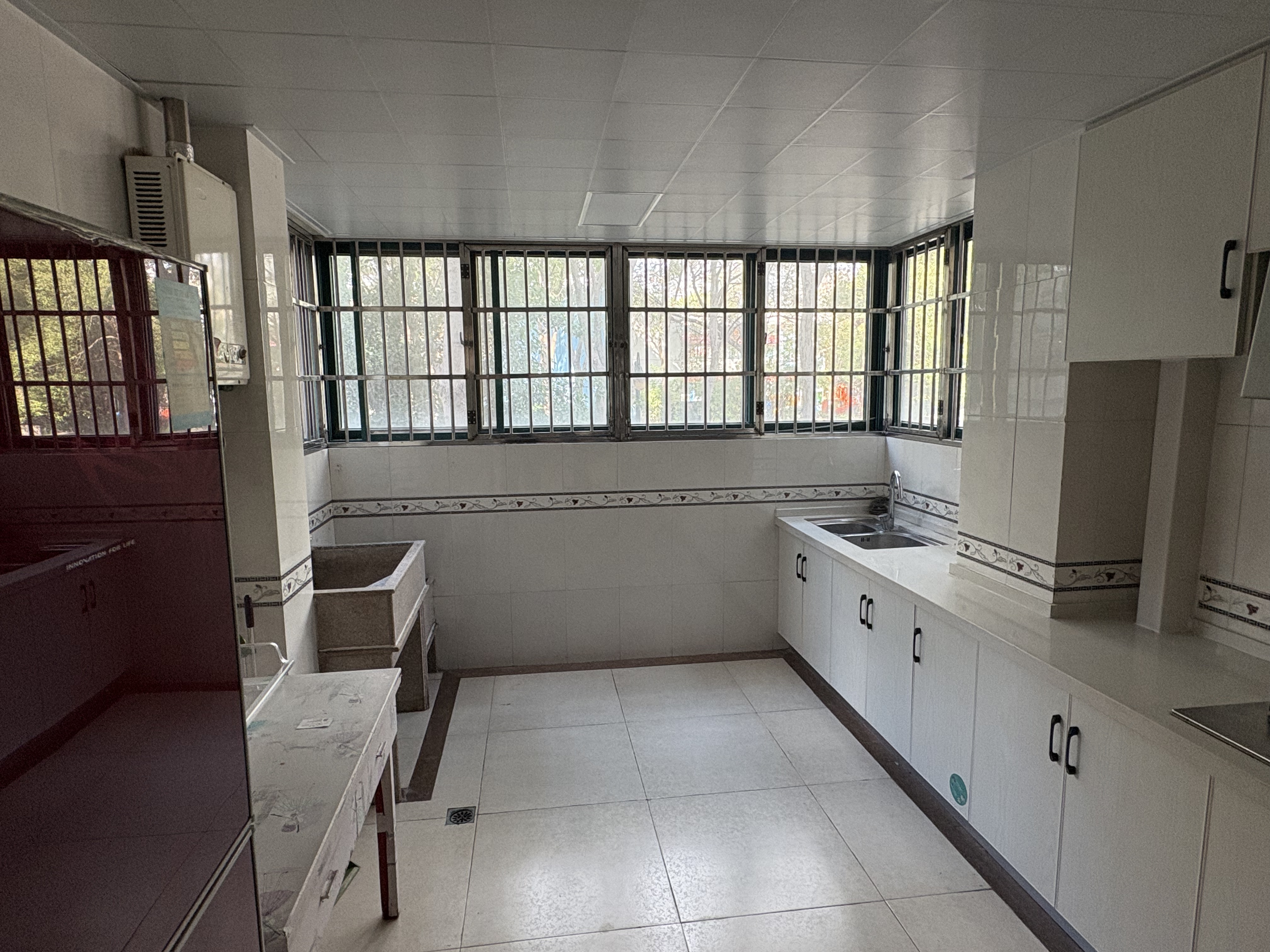 都市华城 4室2厅2卫 160.02m²