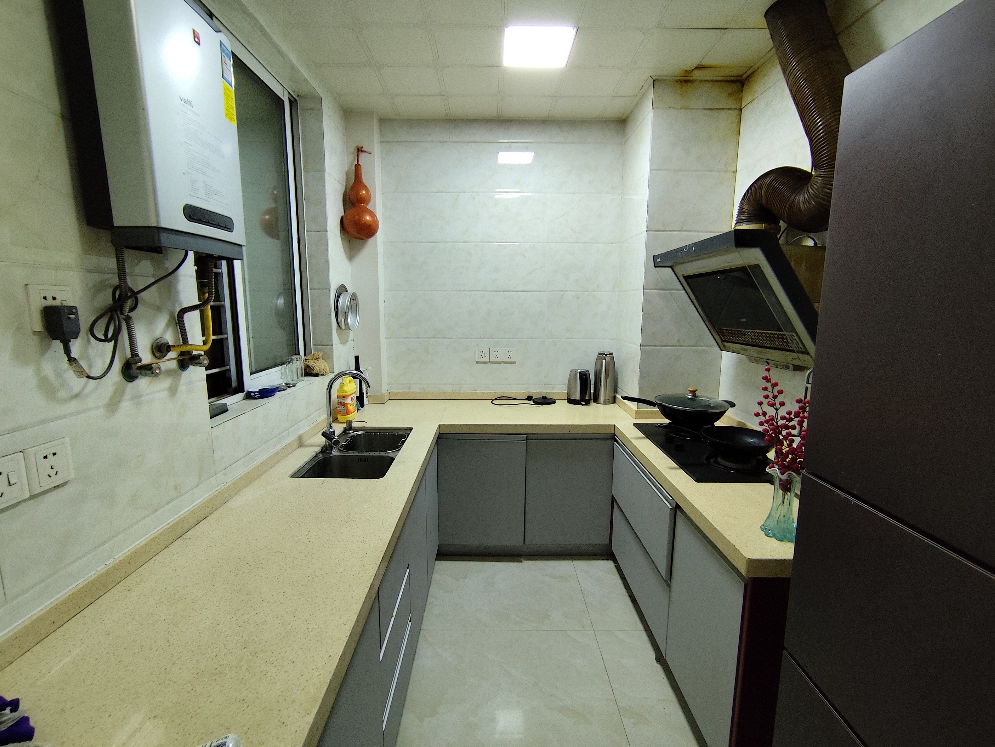 中南世纪花城一期 2室2厅1卫 88m&sup2;