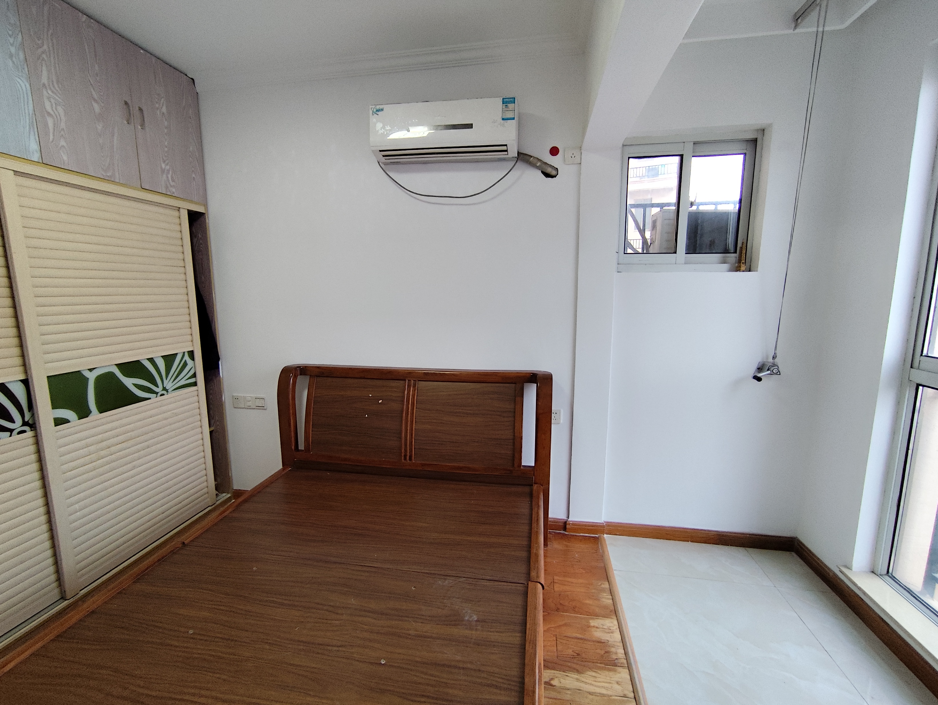 中南世纪花城一期 2室2厅1卫 88m&sup2;