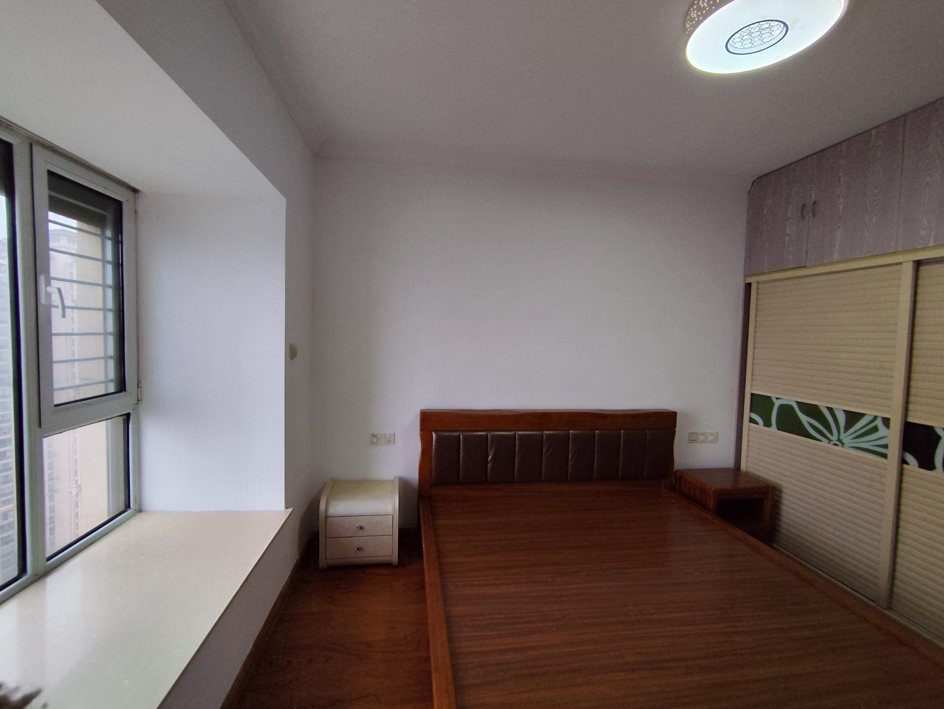 中南世纪花城一期 2室2厅1卫 88m&sup2;