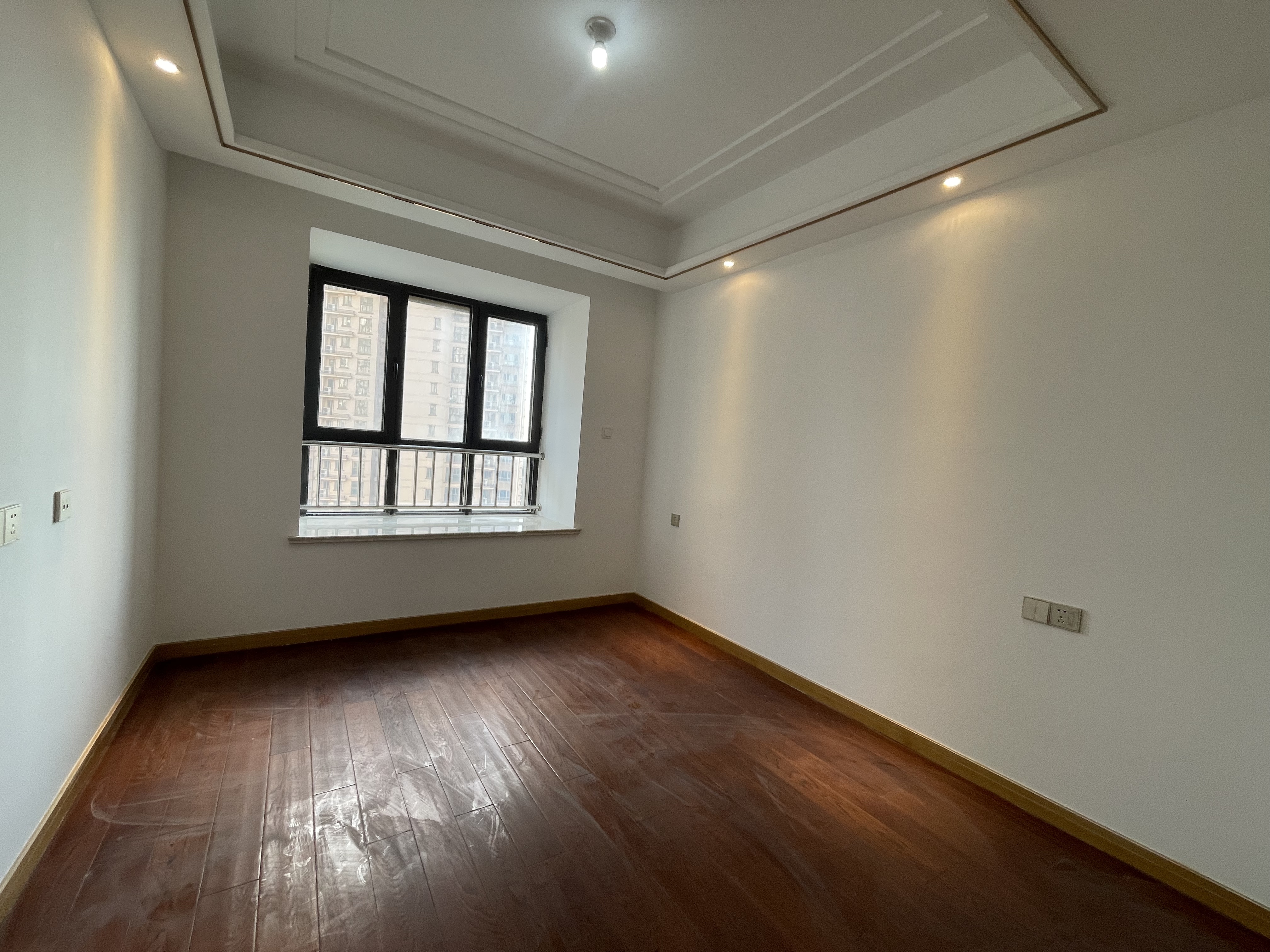 中南世纪花城三期 3室2厅2卫 129.84m&sup2;